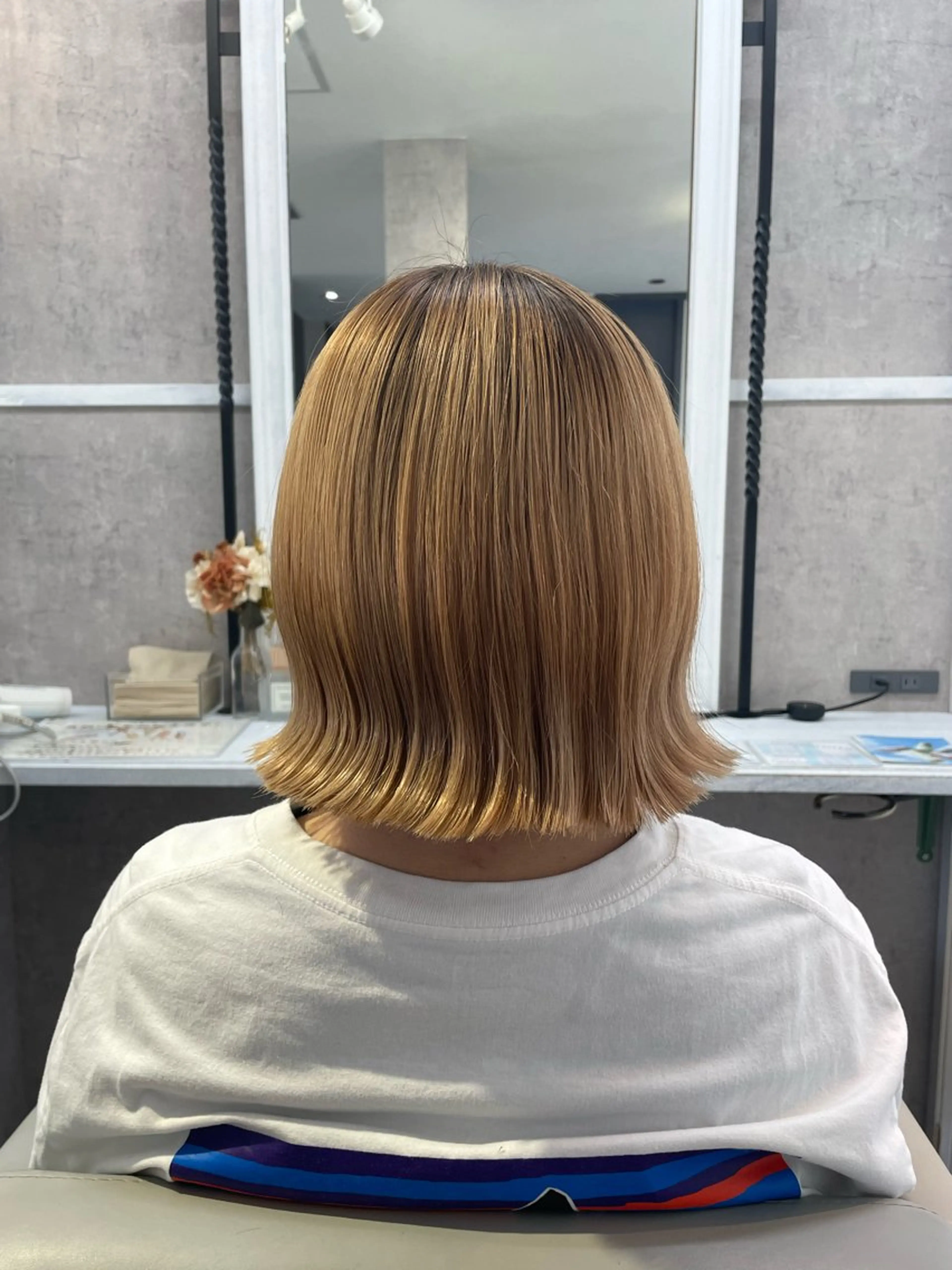 ショート 手塚 由佳のヘアスタイル