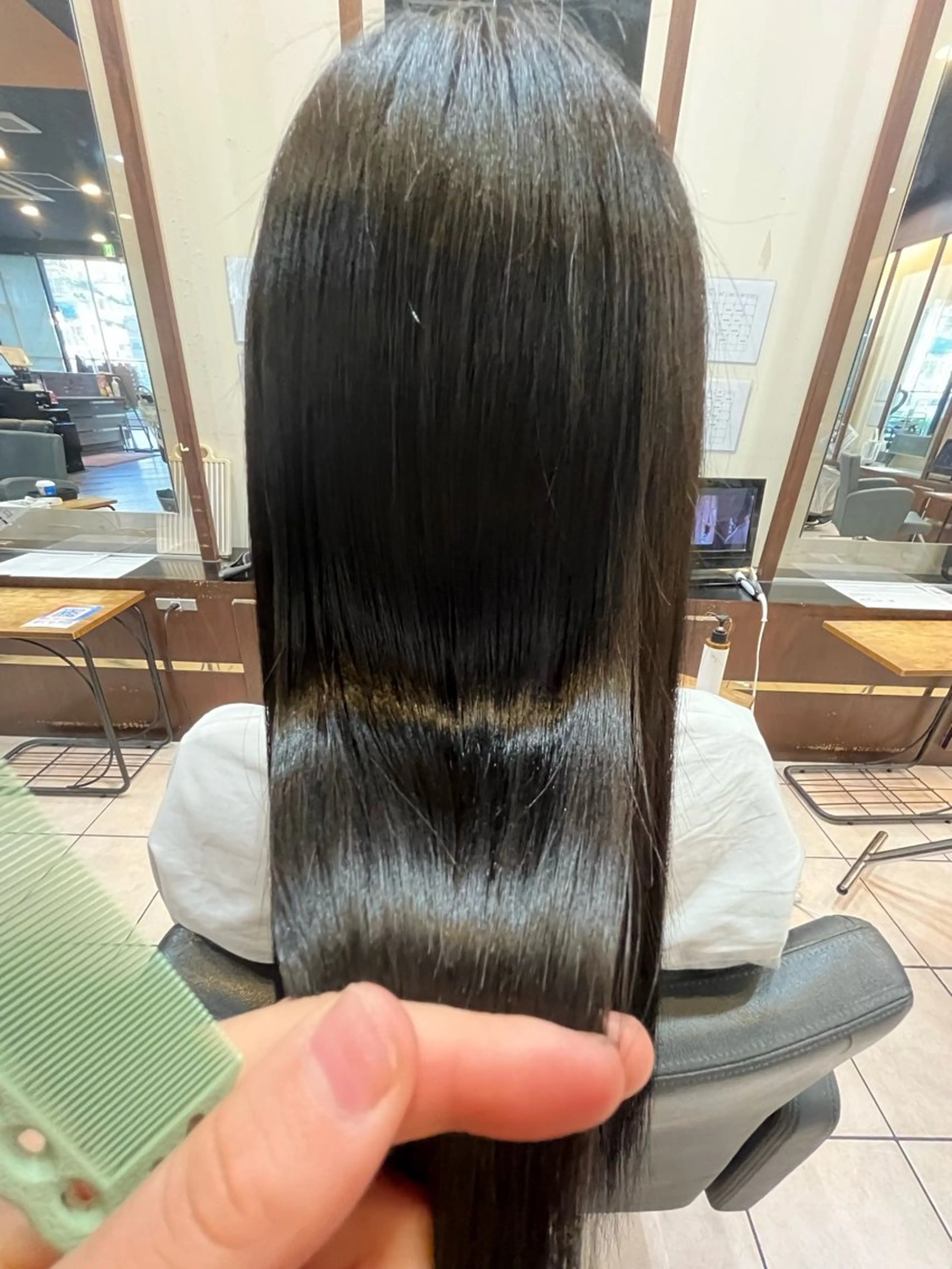セミロング MODEK's阿倍野 HONOKAのヘアスタイル