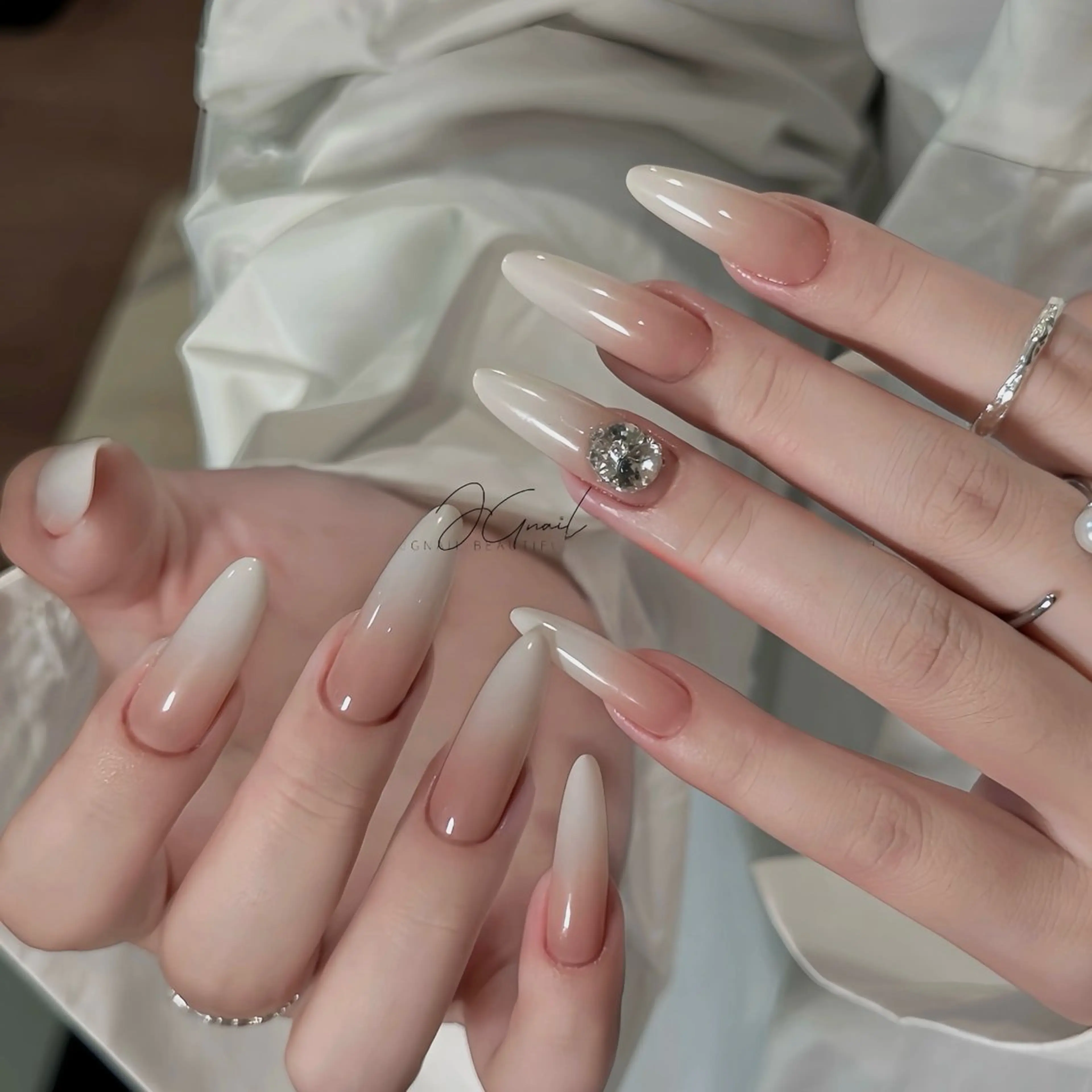 ネイル ハンドネイル Iris  Nail所属・akige akigeのネイルデザイン