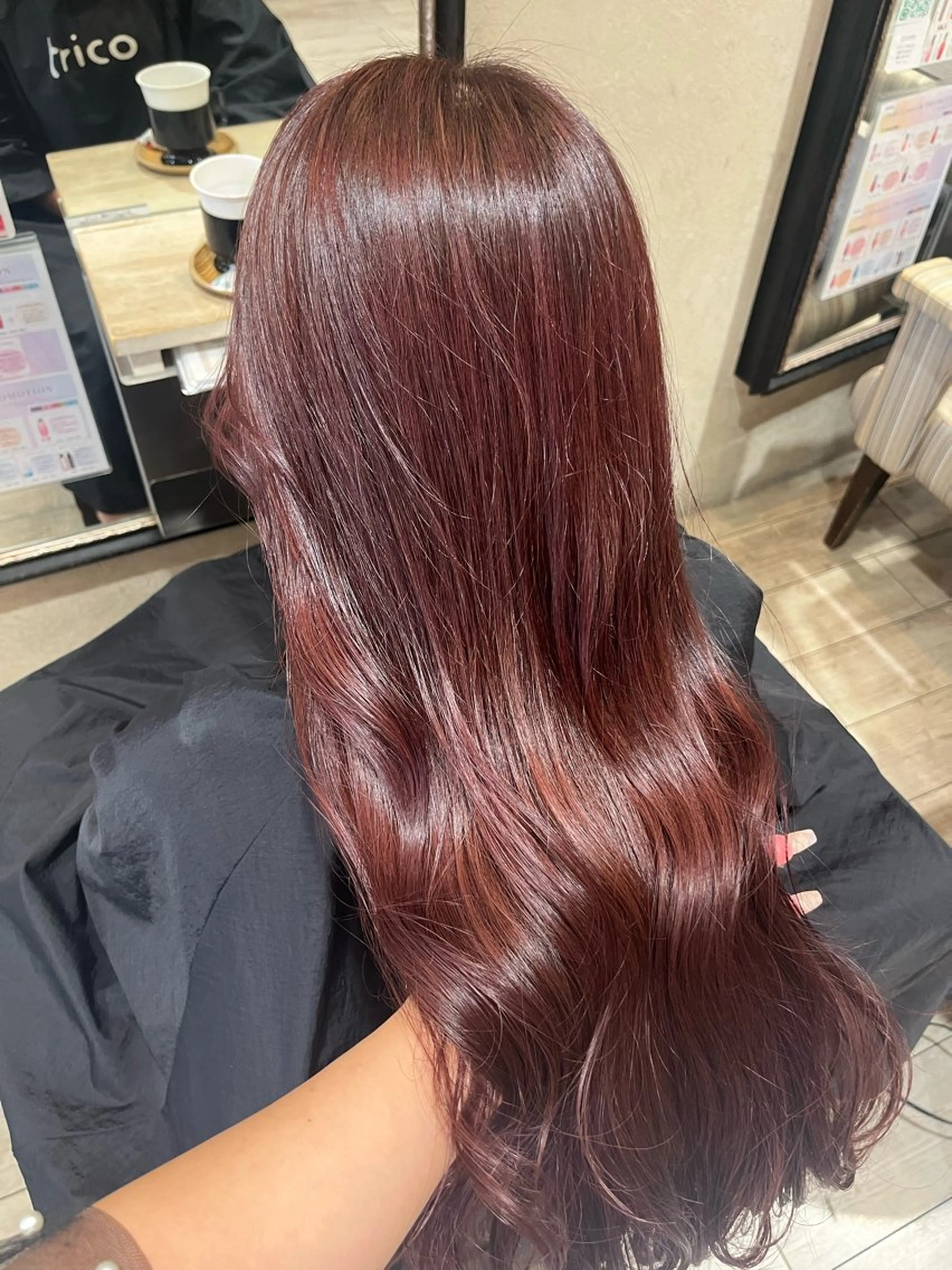 カラー ブリーチ ブリーチなしカラー ヘアカラー 友松 世奈のマツエク・マツパデザイン