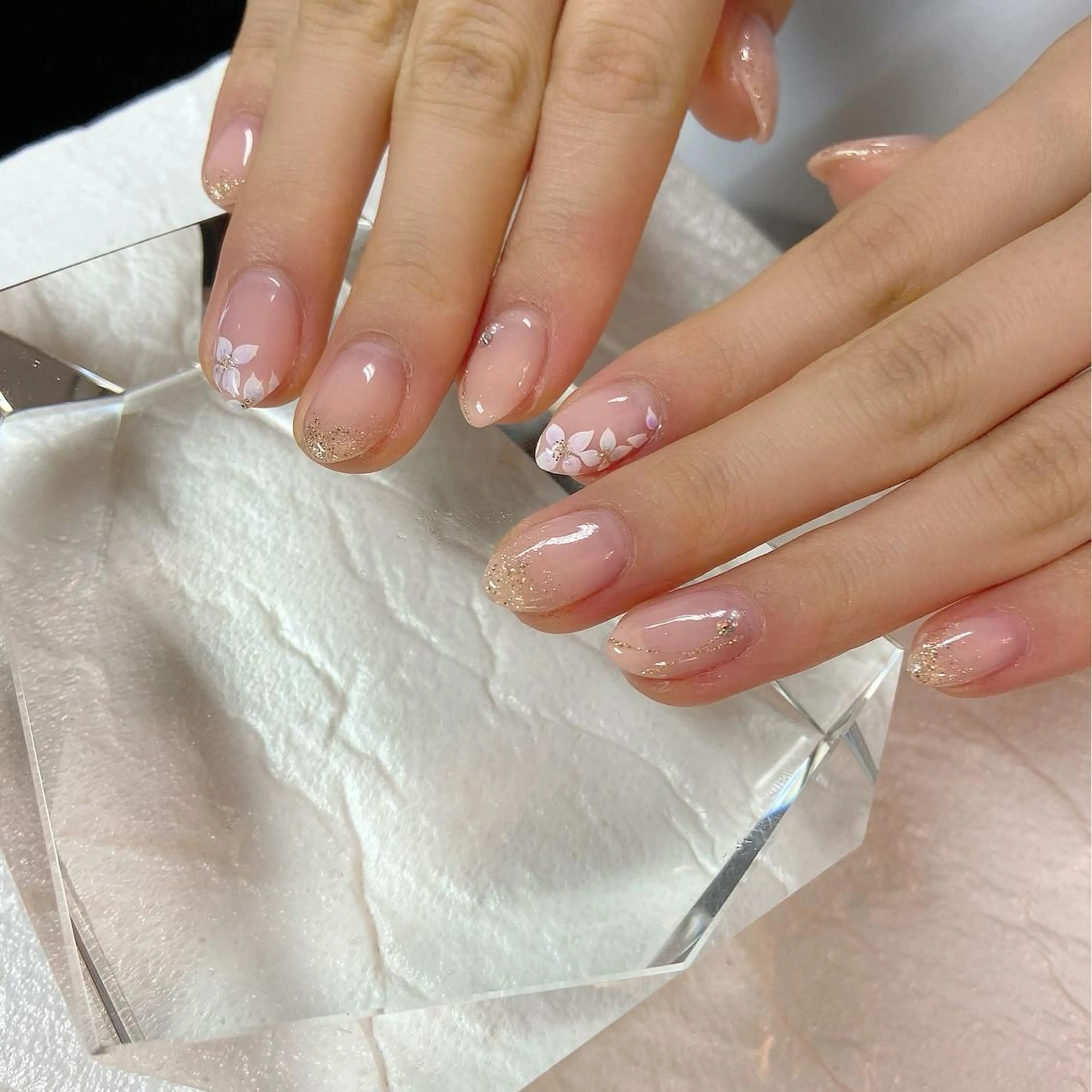 ネイル ADDICT アディクトのマツエク・マツパデザイン