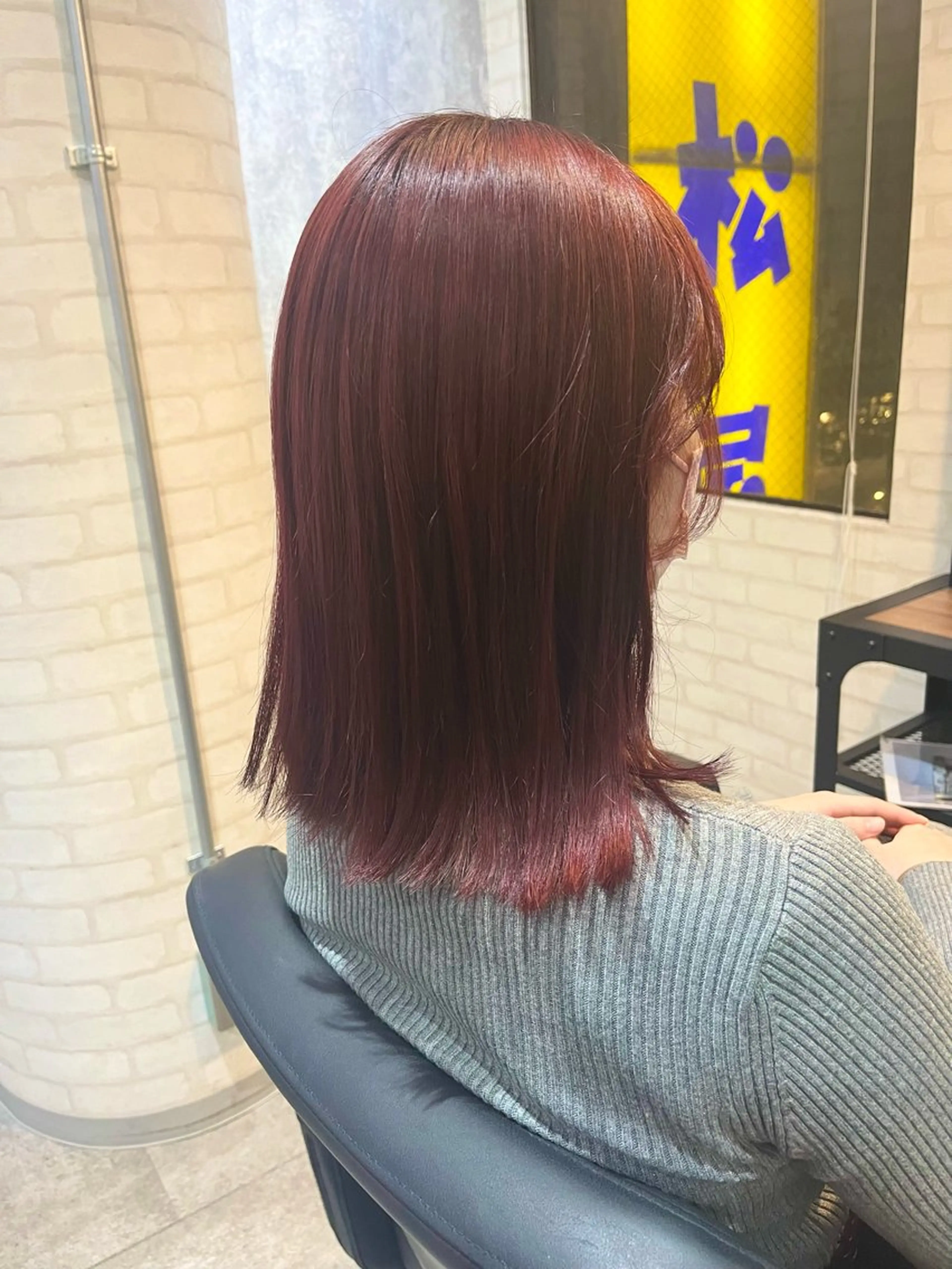 ミディアム カラー ブリーチ ブリーチなしカラー ピンクカラー バイオレットカラー ヘアカラー トリートメント 詩乃 暖色系🎀レイヤーのヘアスタイル