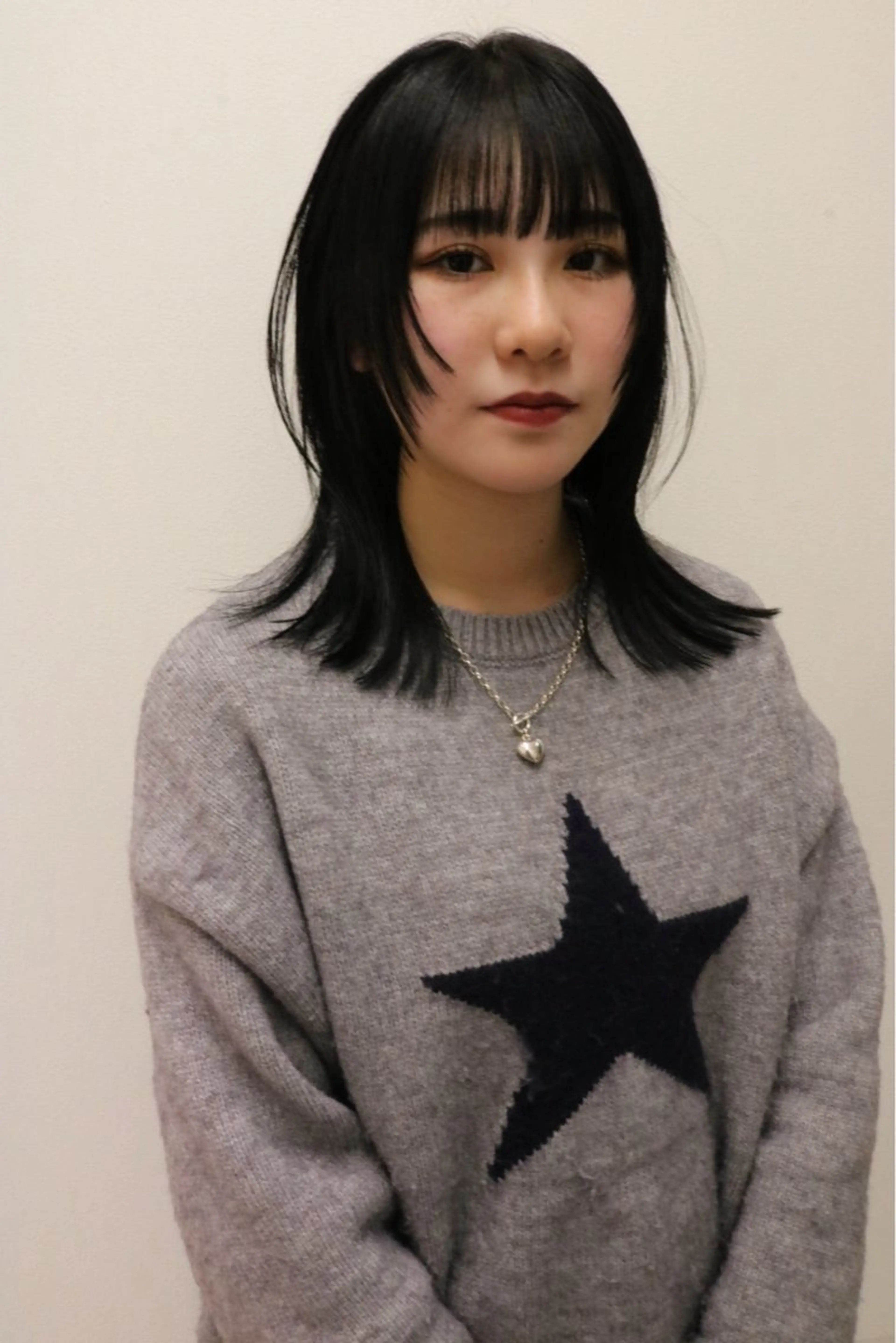 ミディアム カラー 松村 澪里のヘアスタイル