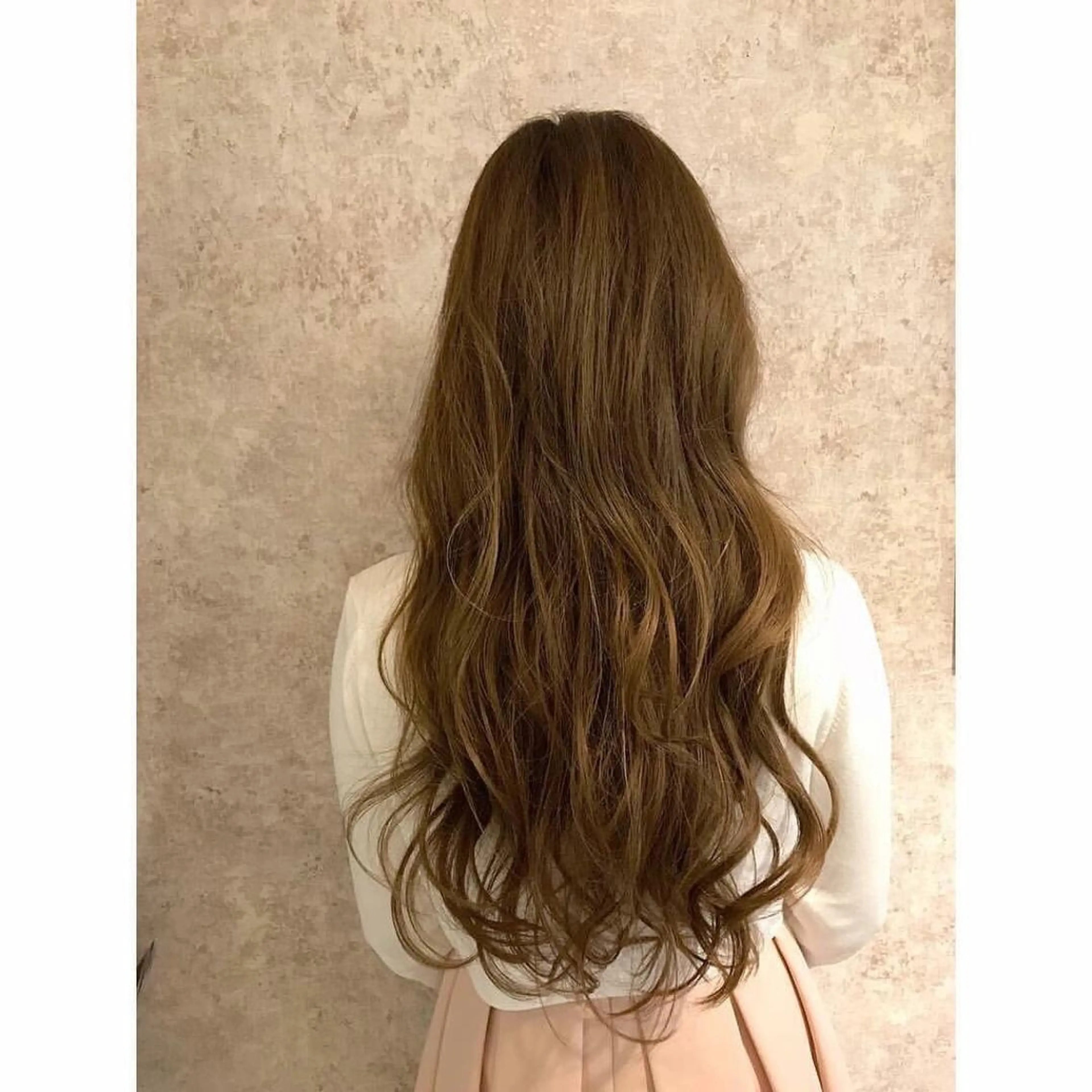 セミロング カラー due hair 京都駅前店 MILBON オージュア認定サロン【デューヘアー】所属・ハイトーンブリーチ 土坂 由志【京都】のヘアスタイル