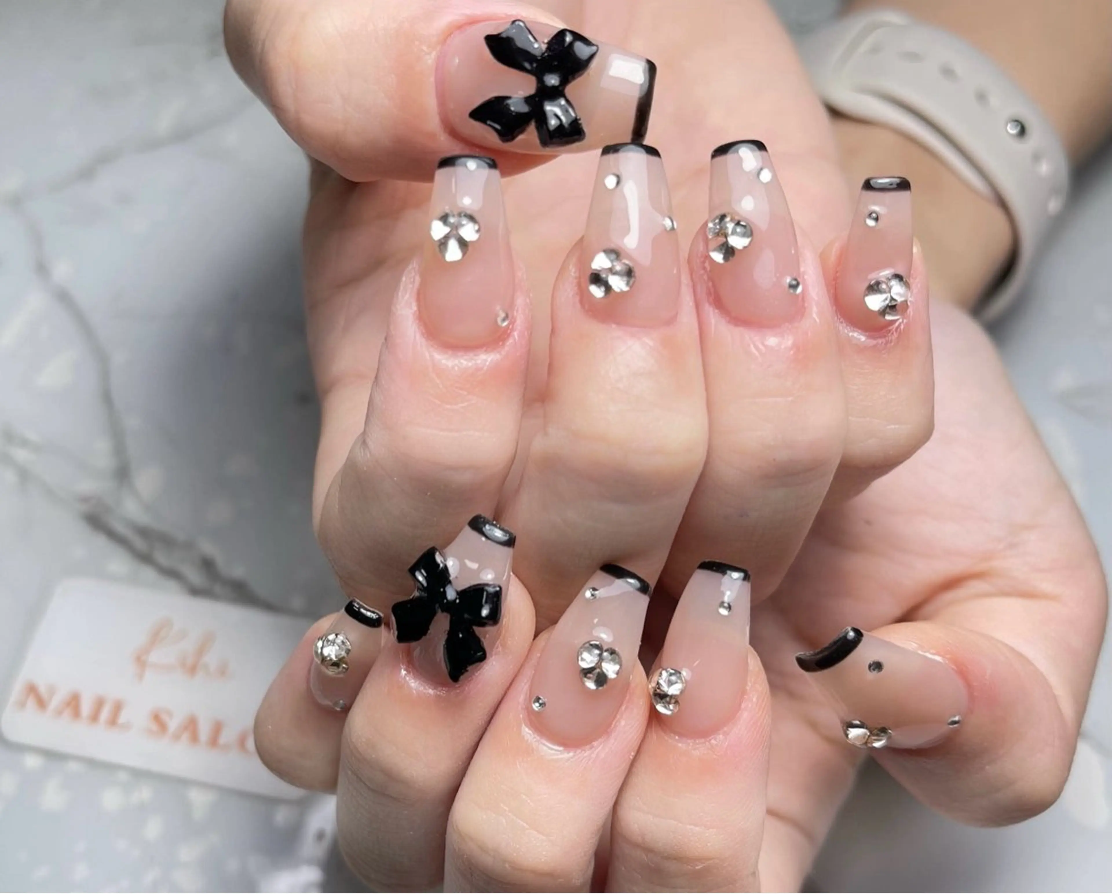 ネイル アートネイル フレンチネイル ジェルネイル グラデーション 韓国ネイル ハンドネイル 💕鈴木ユリ パラジェル/オフ無料のネイルデザイン