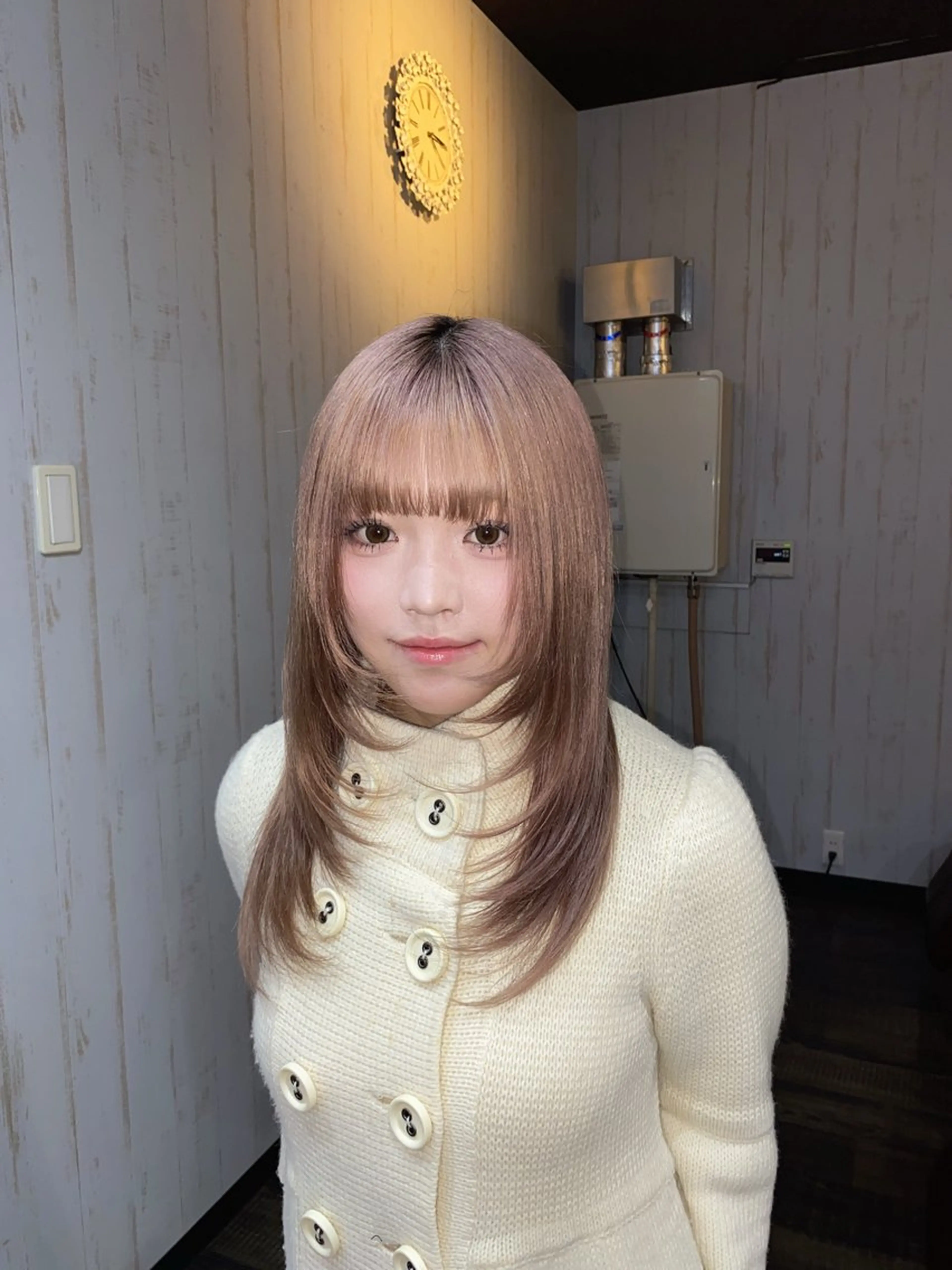 セミロング レイヤーカット ヘアカラー Oahu所属・リト /渋谷/ハイトーンのヘアスタイル