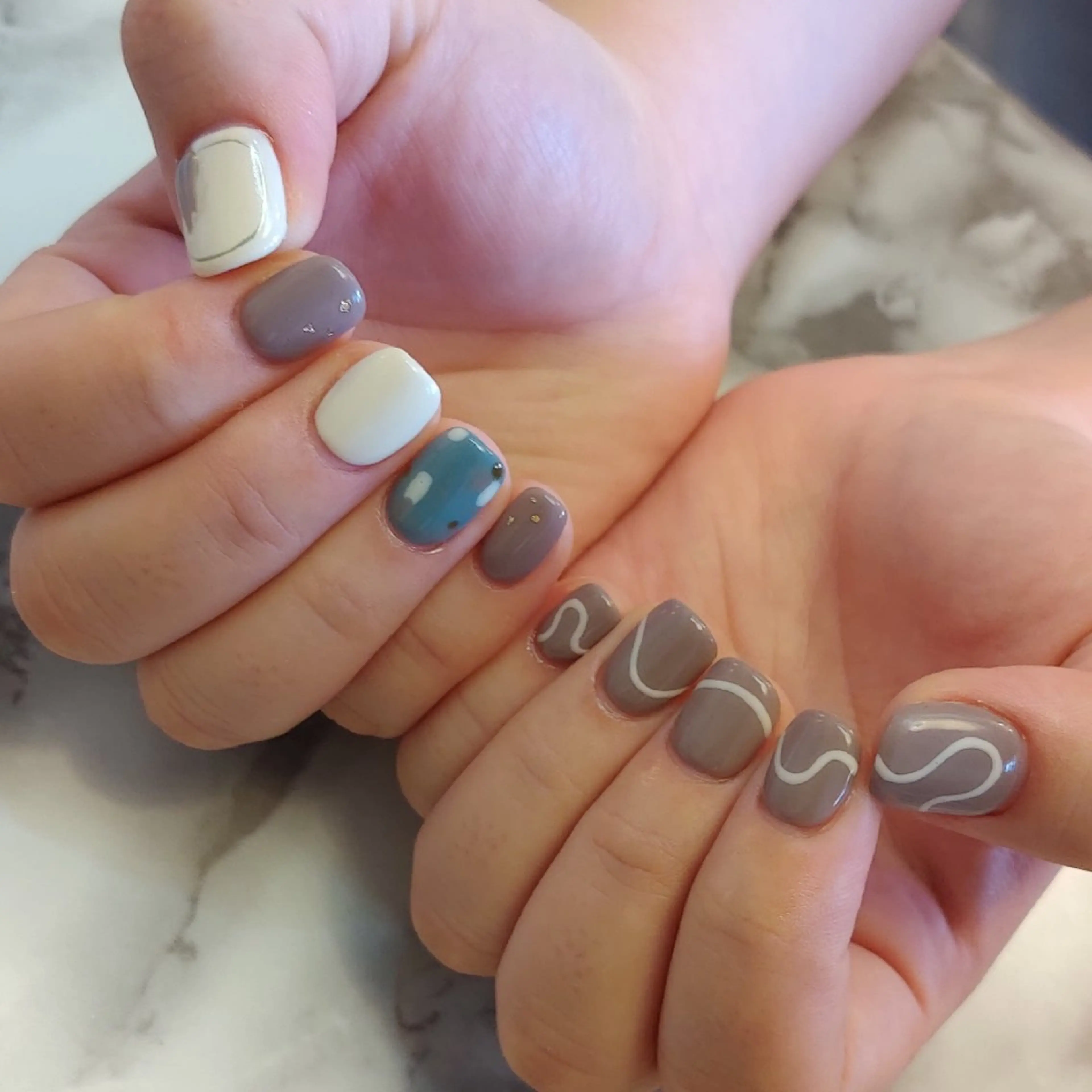 ネイル ジェヌインネイル 河内のネイルデザイン