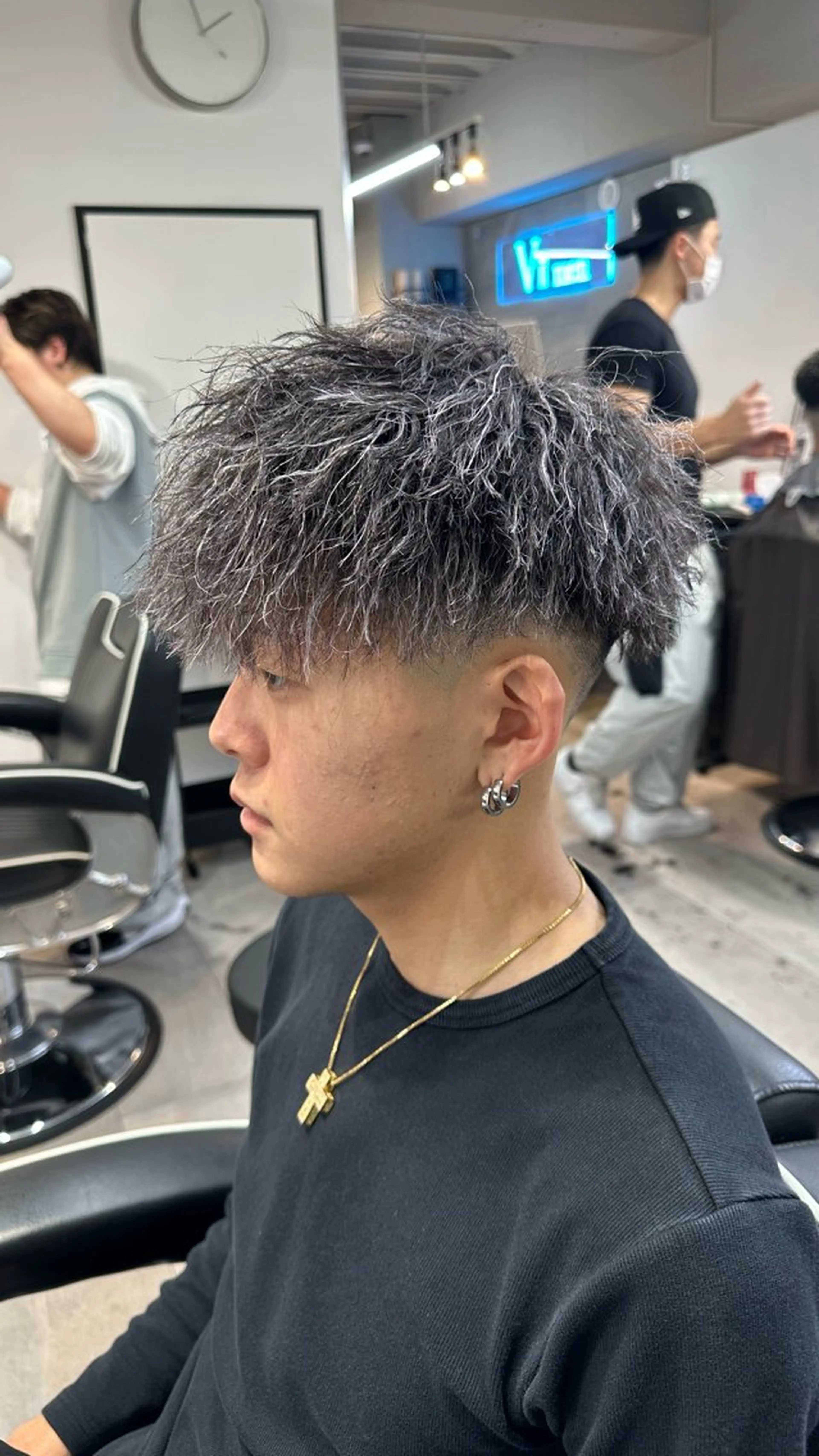 カラー パーマ メンズ 律喜/パーマ /メンズ/フェードのヘアスタイル