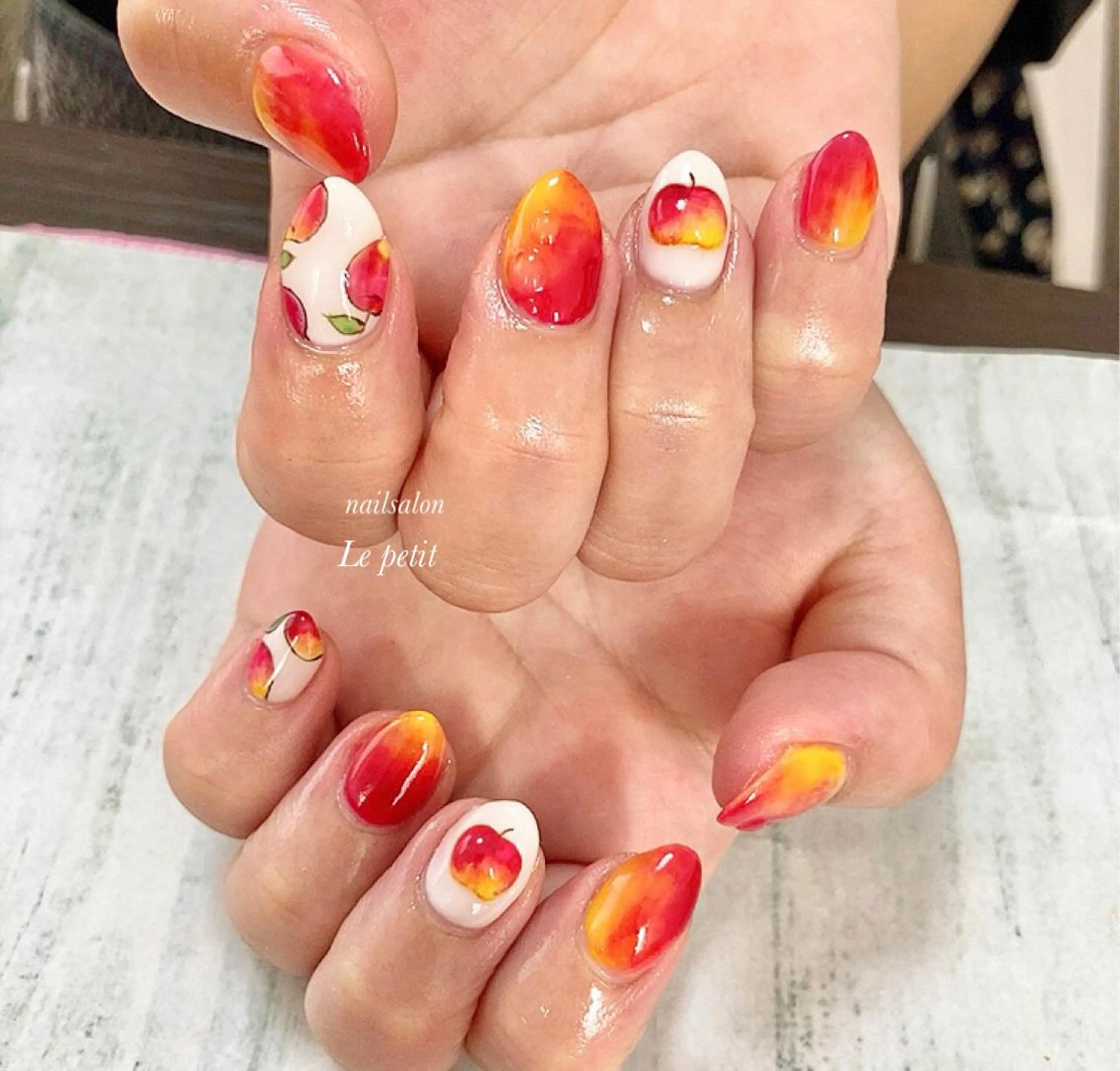 ネイル 石野 広佳のネイルデザイン