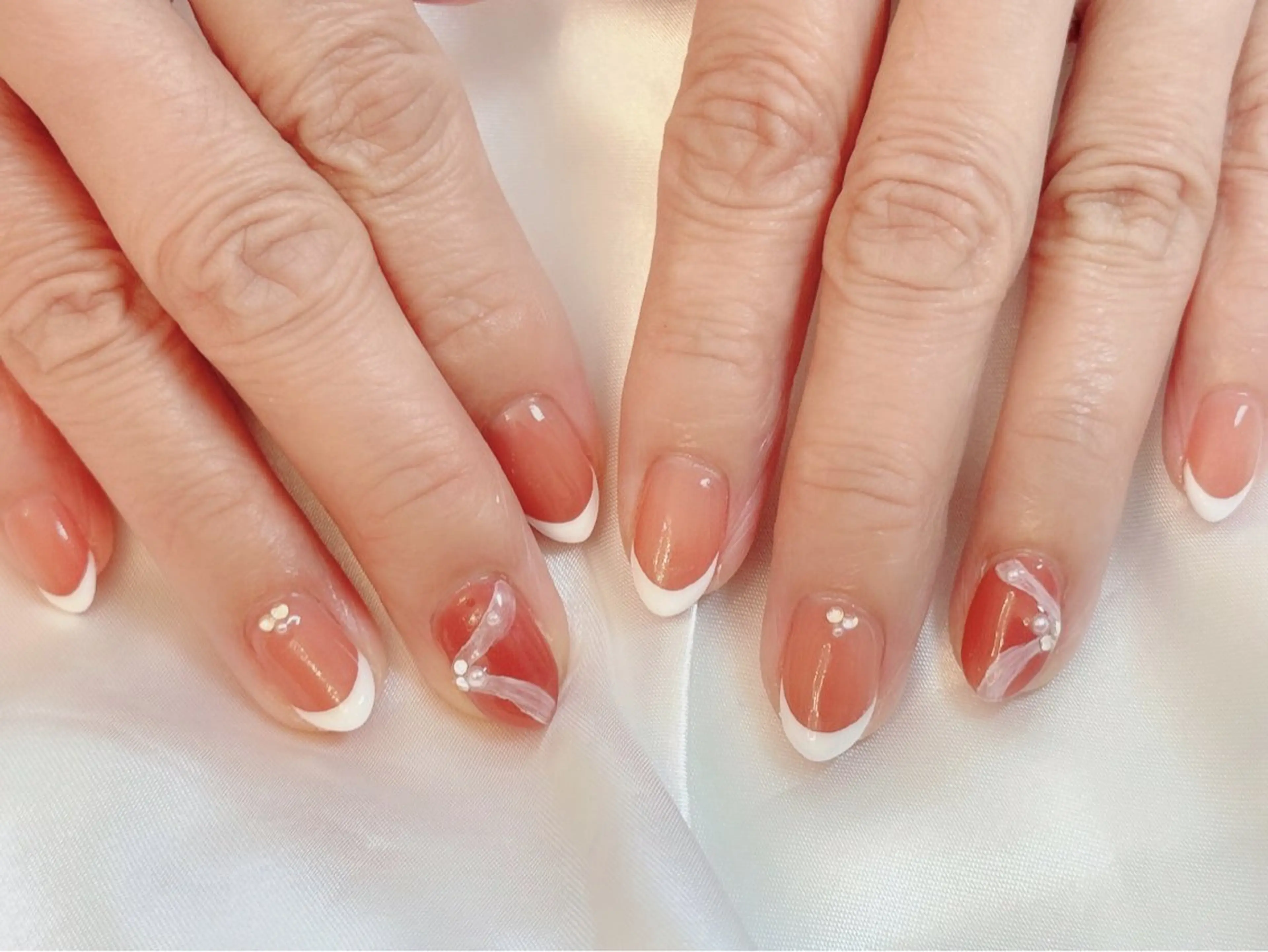 ネイル Salon  de Bijou所属・格谷 和歩の眉毛・アイブロウイメージ