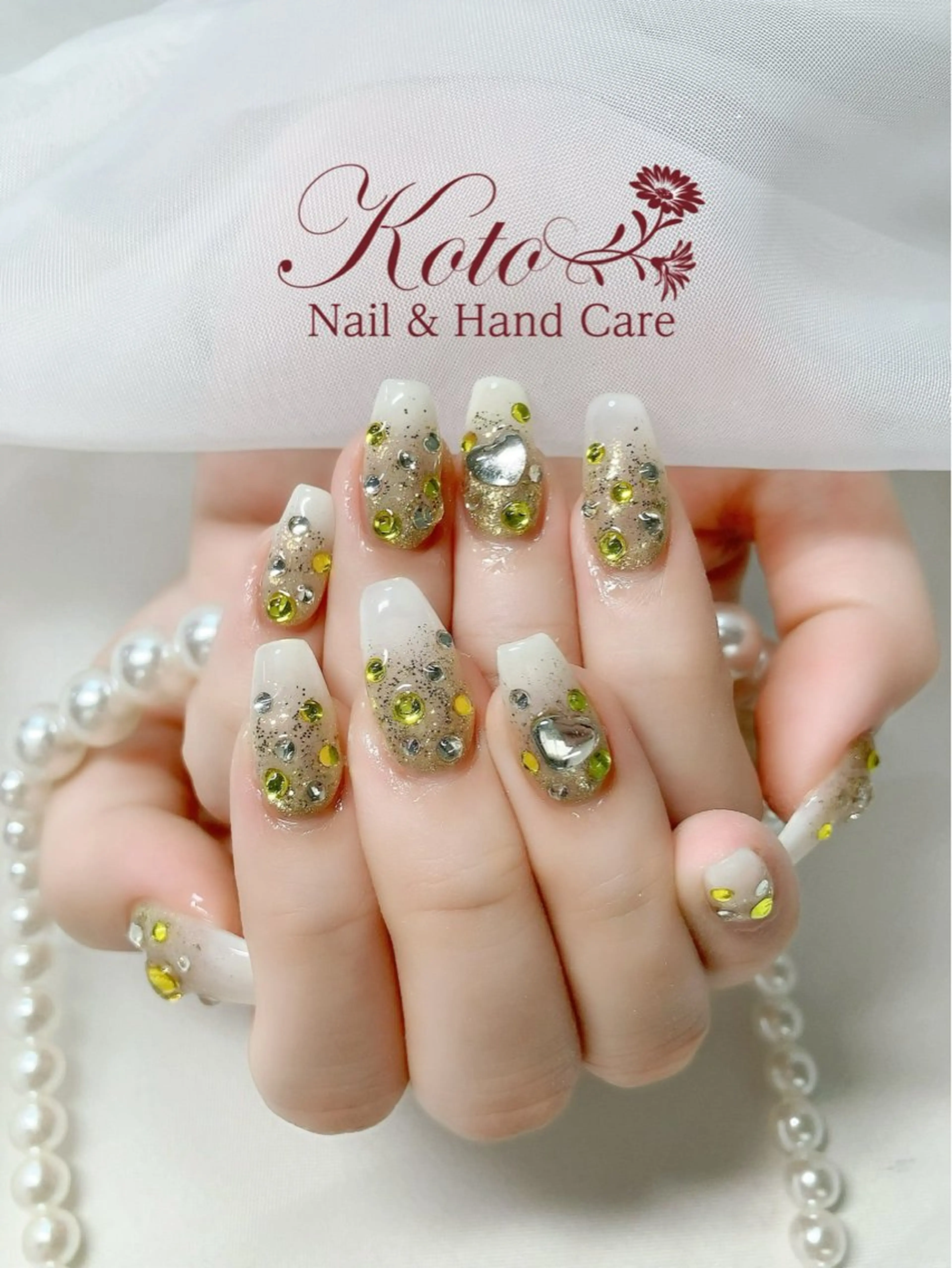 ネイル 長さ出し ジェルネイル ラメ(グリッター) 持ち込み ニュアンスネイル ハンドネイル Nail Salon KOTOのネイルデザイン