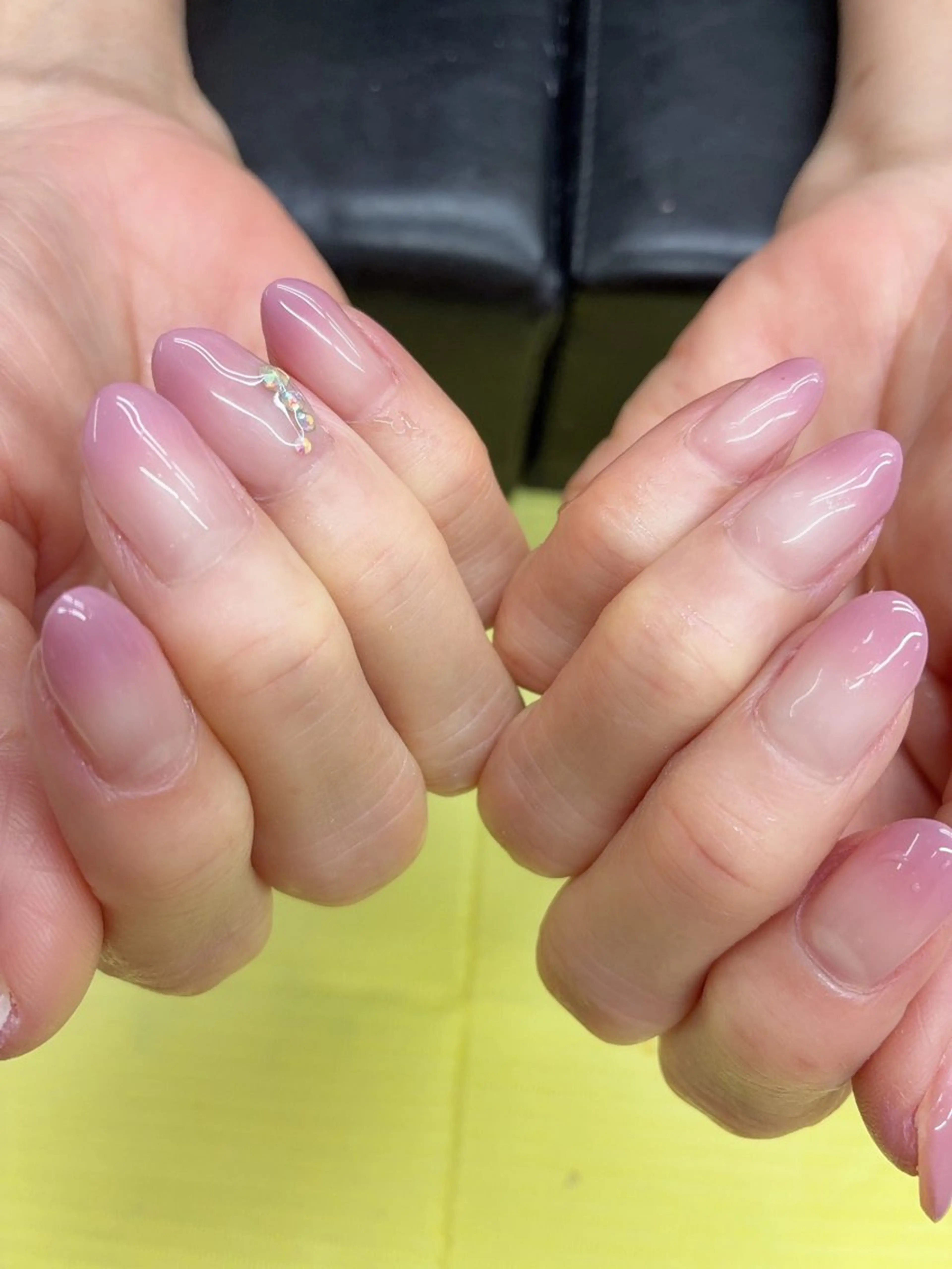 ネイル アートネイル ジェルネイル グラデーション ハンドネイル ネイルサロンvitality所属・Vitality 北区 黒川、名城公園のネイルデザイン