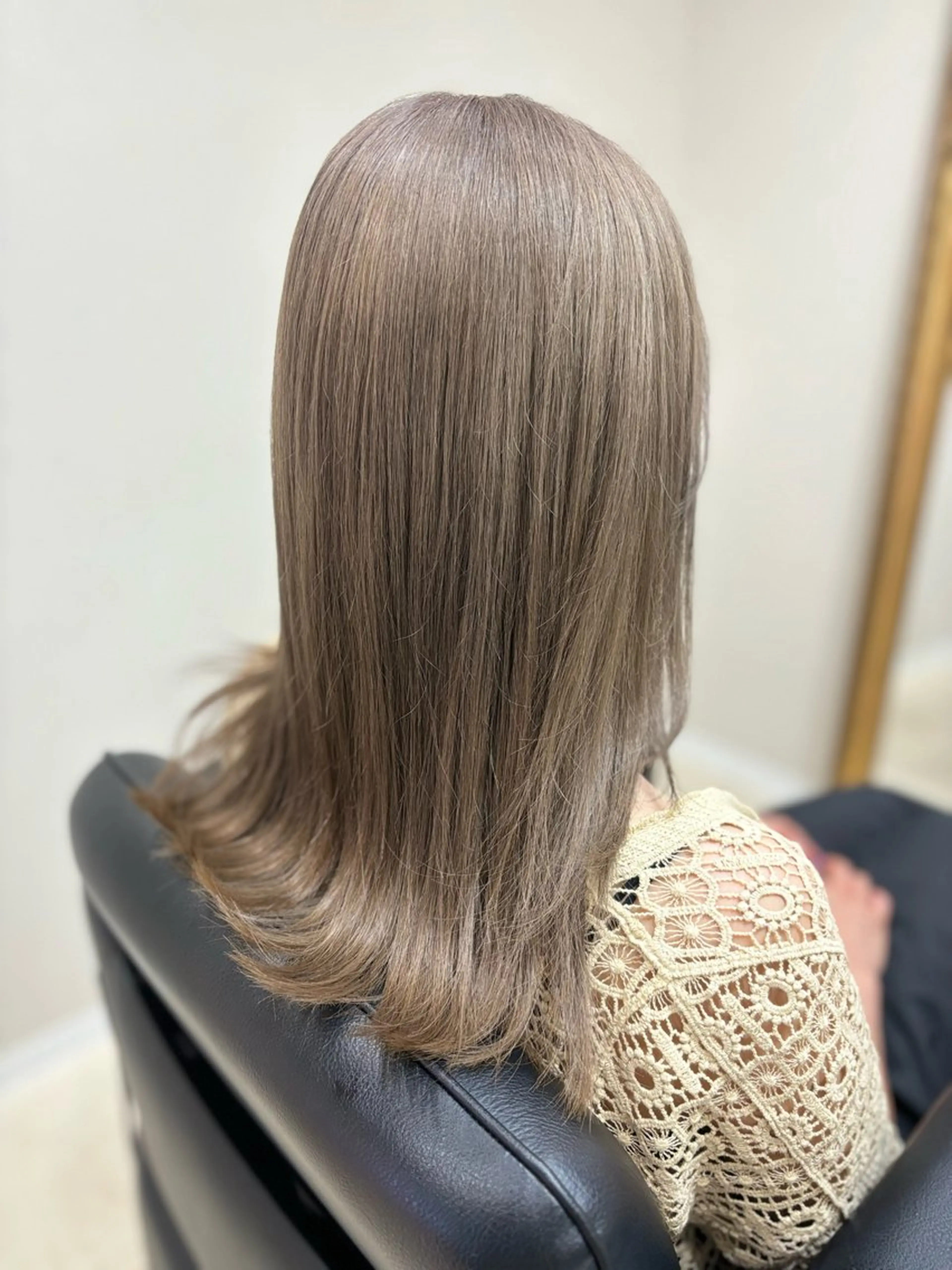 ミディアム カラー カット ヘアカラー Carrefour LOCO Kyogoku八潮店【カルフールロコキョウゴク】所属・LOCO Aikaのヘアスタイル