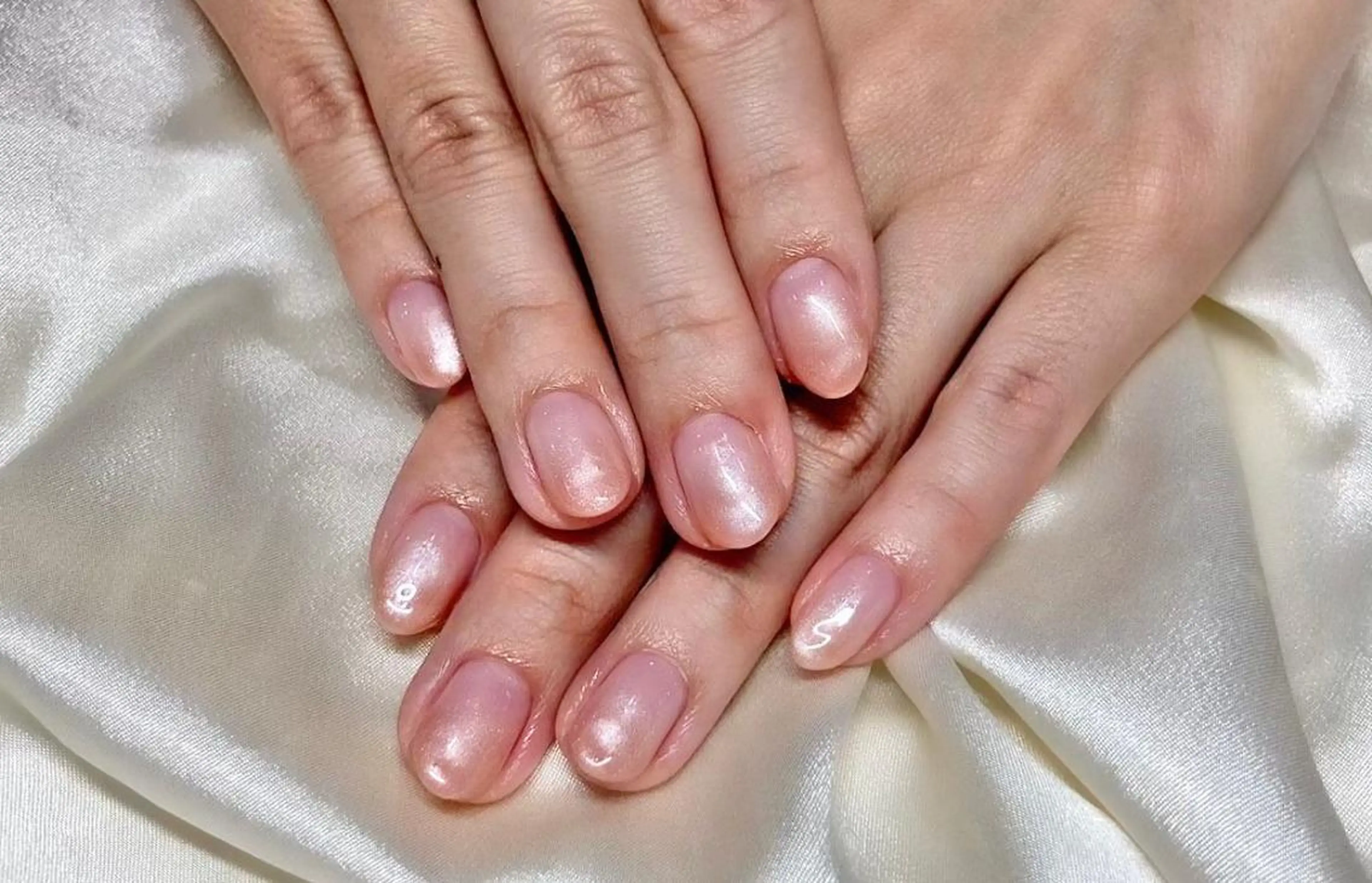 ネイル マツエク・マツパ アイブロウ 眉カラー 韓国風マツエク パリジェンヌラッシュリフト まつげパーマ 長さ出し ハンドネイル Nail&eye Belire 新宿のネイルデザイン