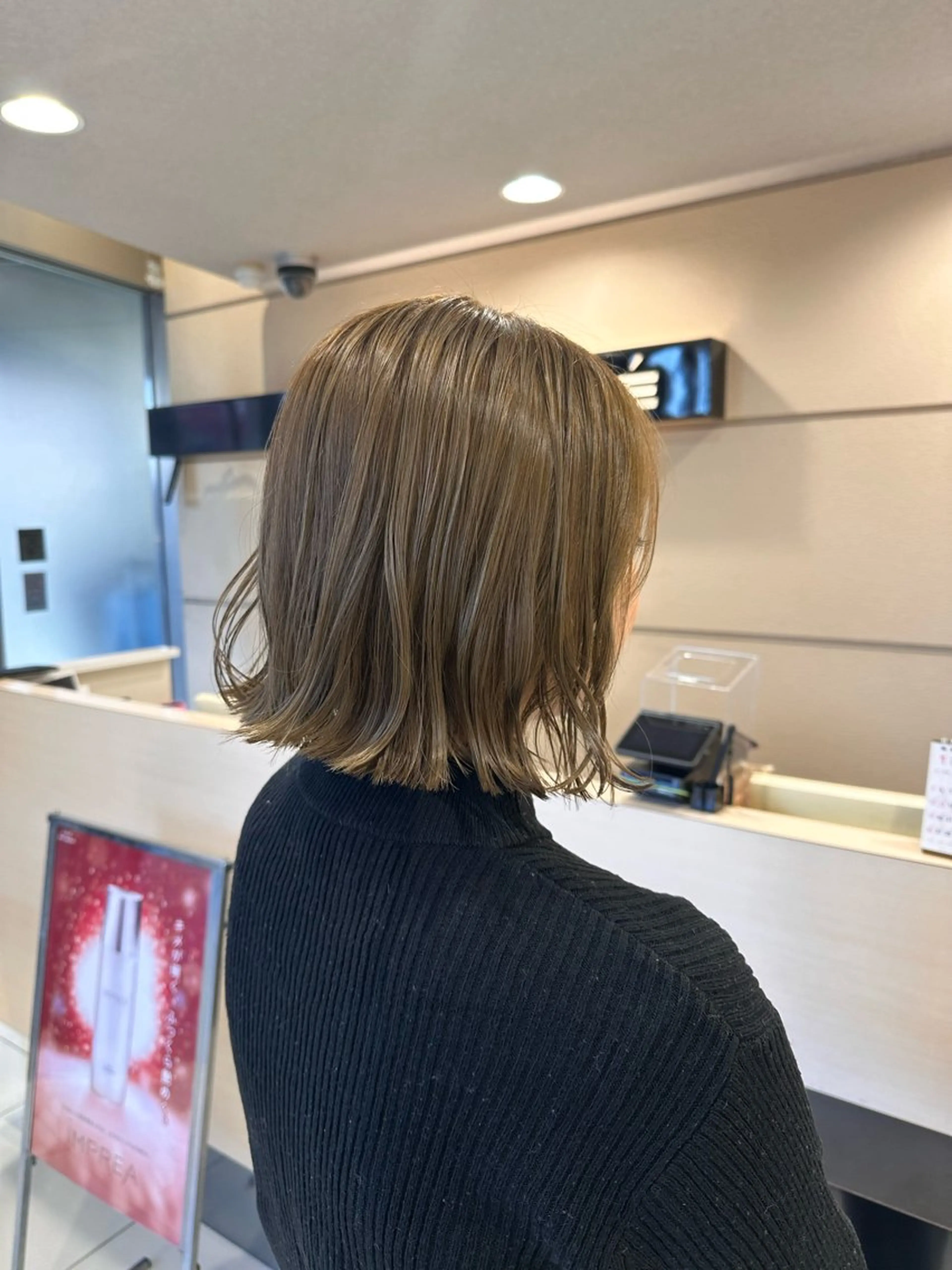 ミディアム カラー ベージュカラー オリーブベージュ ヘアカラー トリートメント クロスパーマ/うる艶 カラー/Kurumiのヘアスタイル