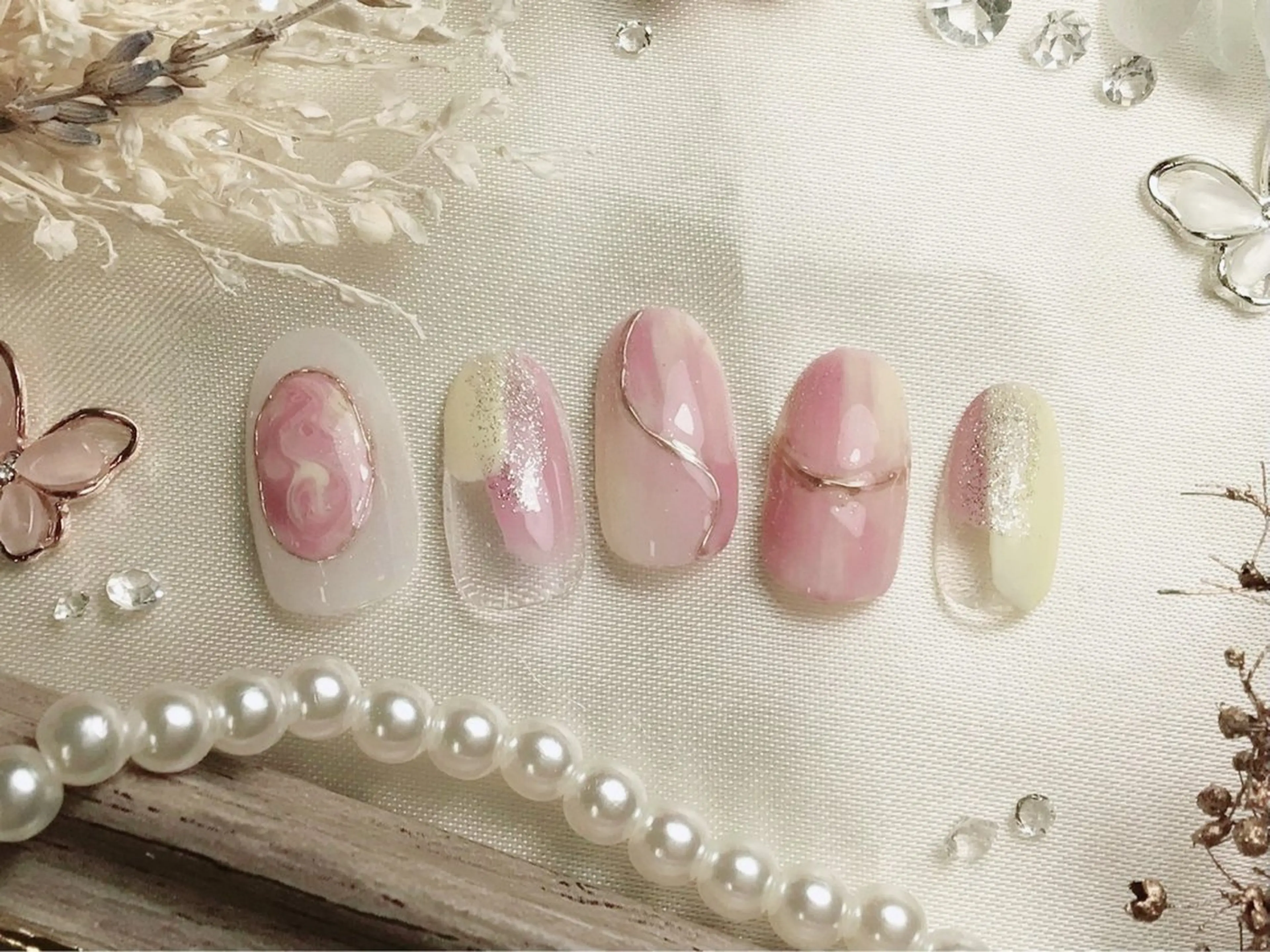 ミディアム ハンドネイル プティリボン 武蔵小金井店のネイルデザイン