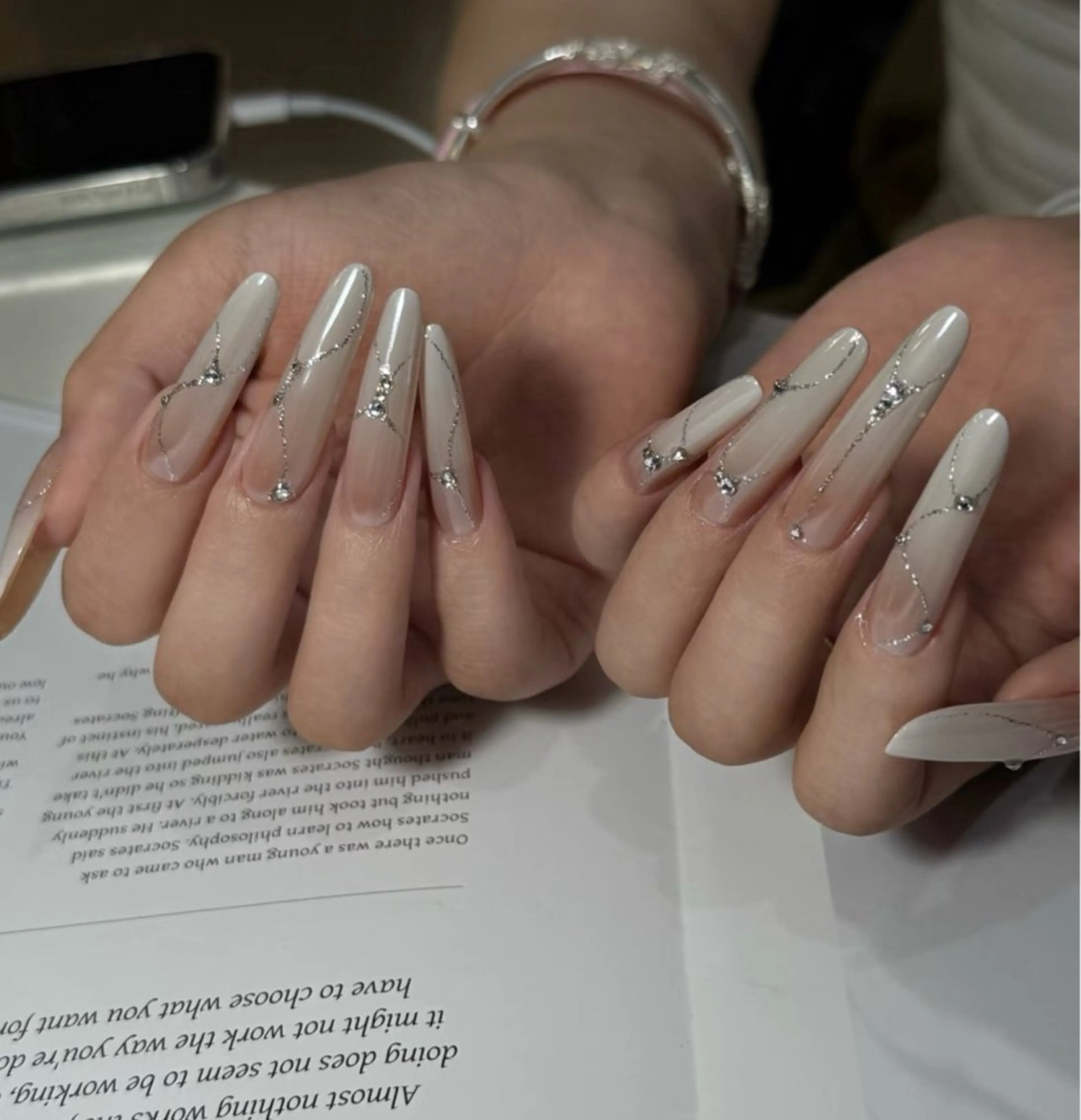 ネイル 櫻井 奈美子のネイルデザイン