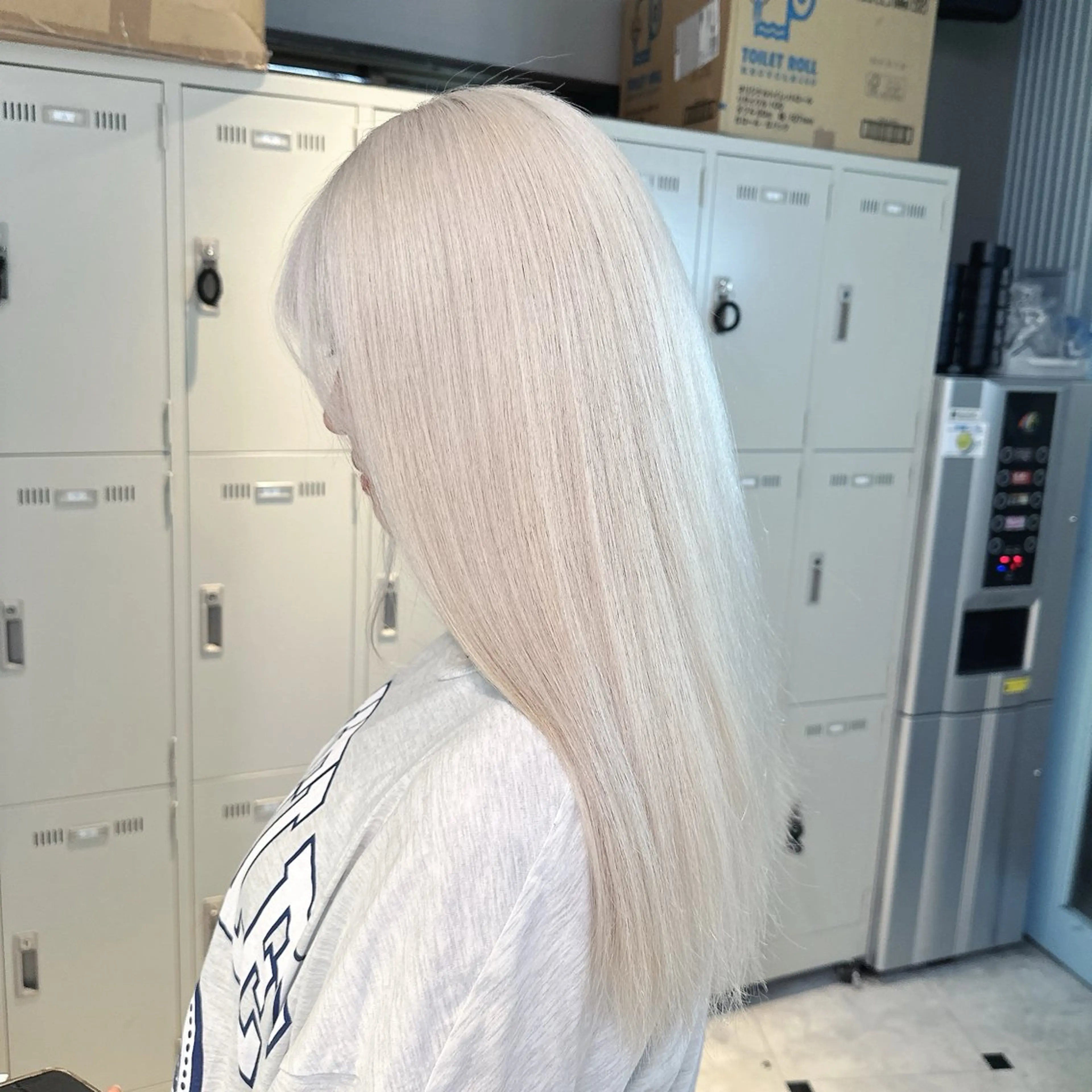 ロング カラー ヘアカラー トリートメント ヘアセット 🪄池袋ハイトーン 🪄ブリーチカラーのヘアスタイル