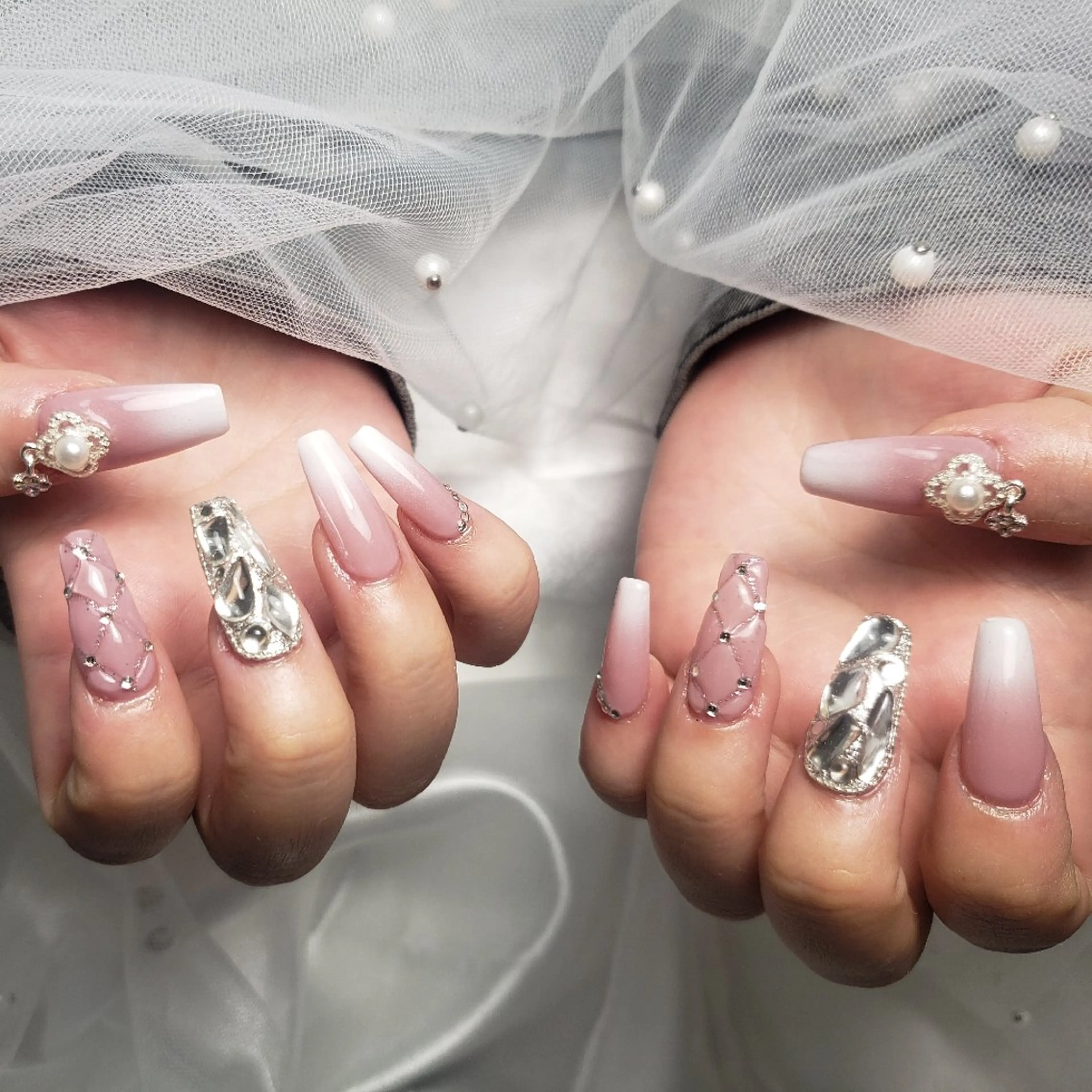 ネイル ビジュード ネイルのネイルデザイン