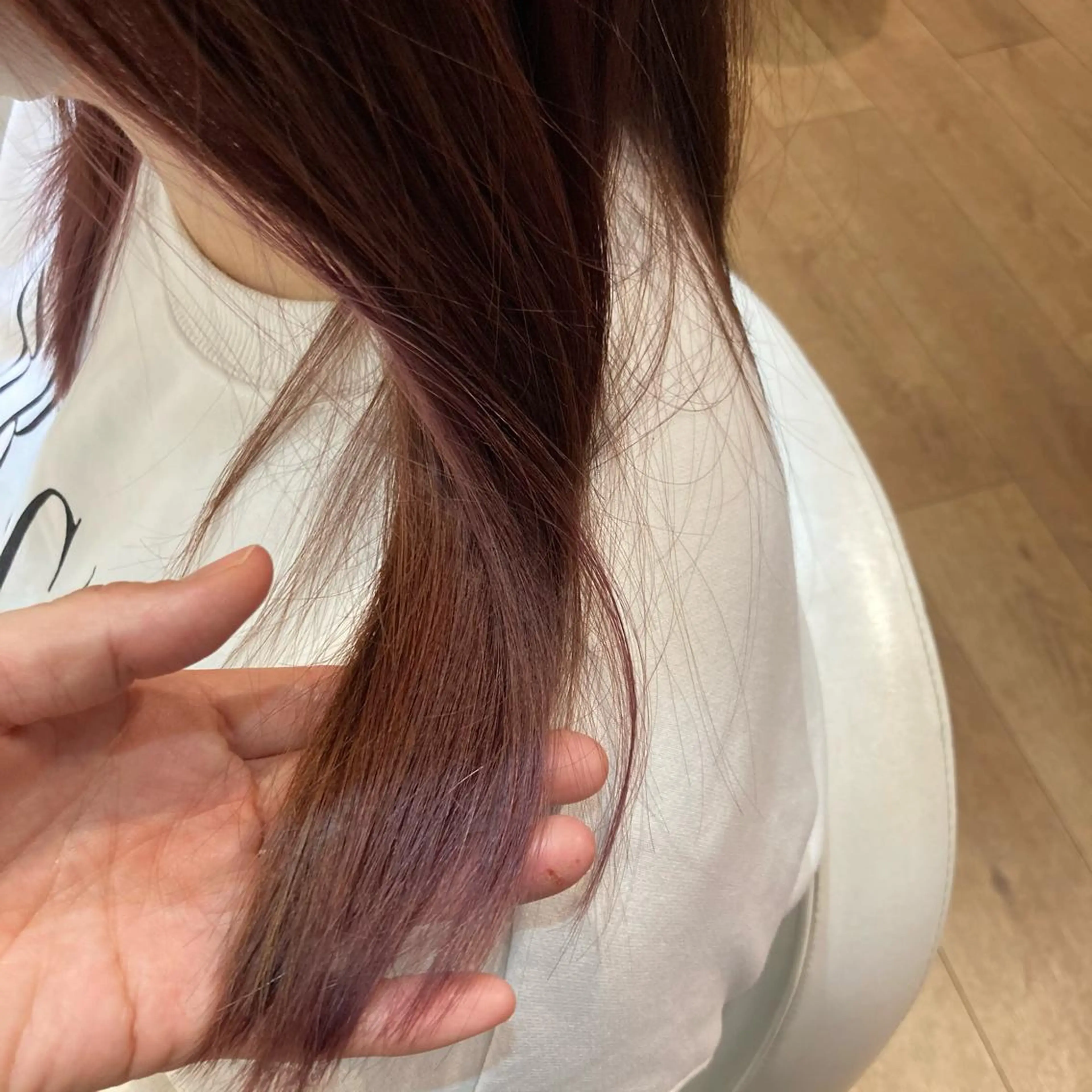 カラー NEWI 京橋 京橋【tomomi】のヘアスタイル