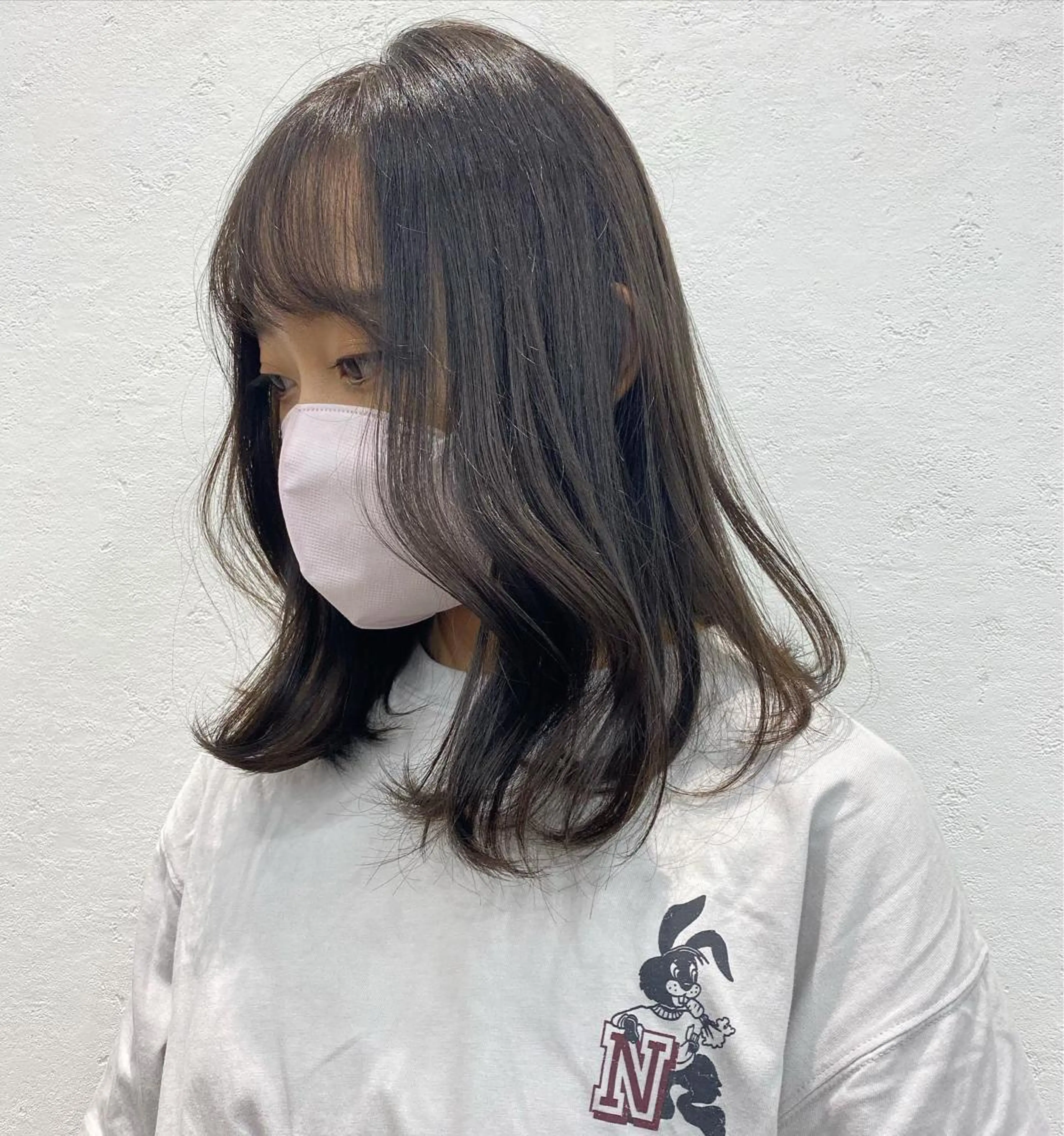 ミディアム カラー オリーブ/アッシュ やわらか透明感カラーのヘアスタイル