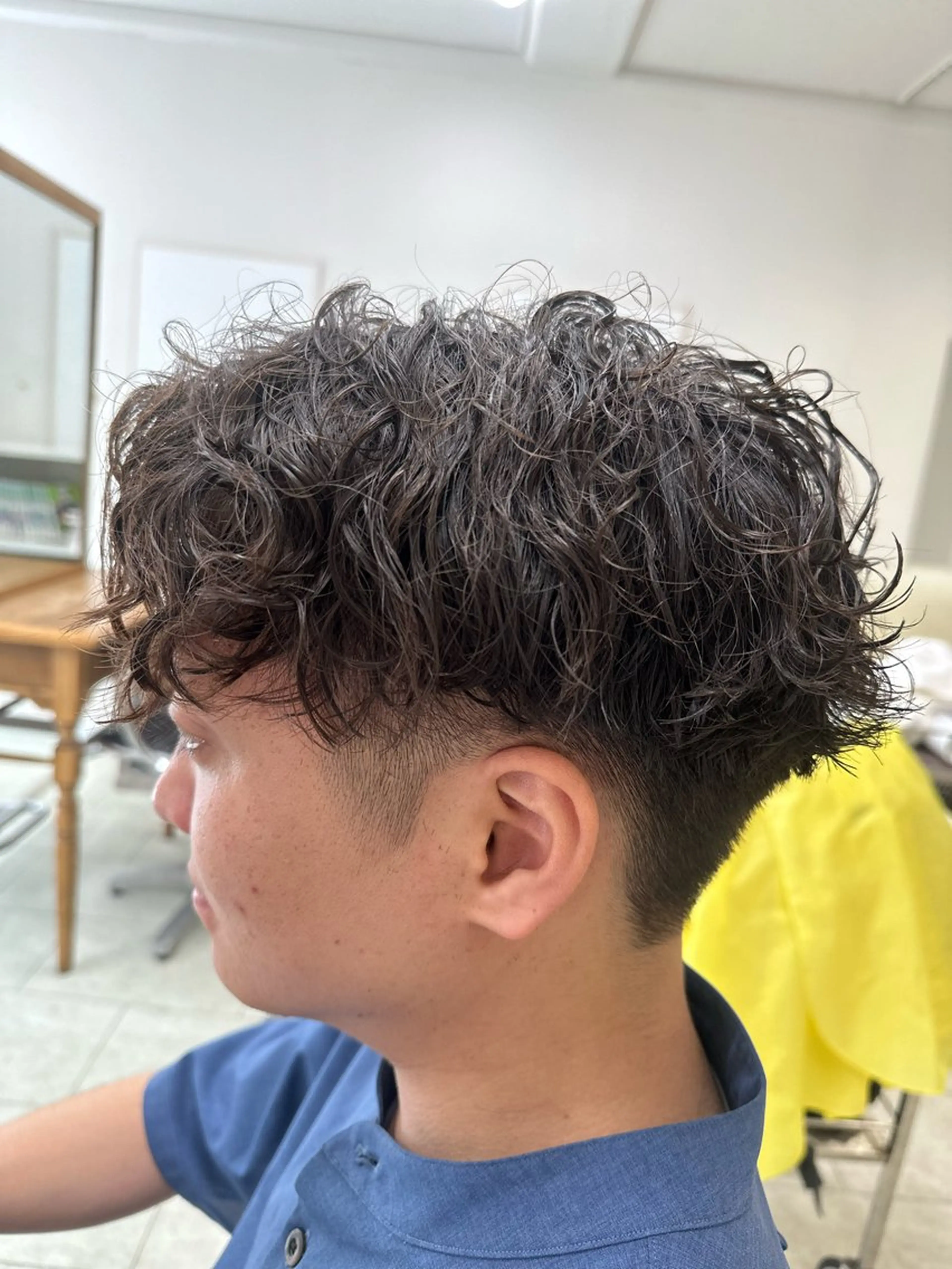 パーマ メンズ メンズパーマ スパイラルパーマ カット パーマ 長谷川 誠志のヘアスタイル