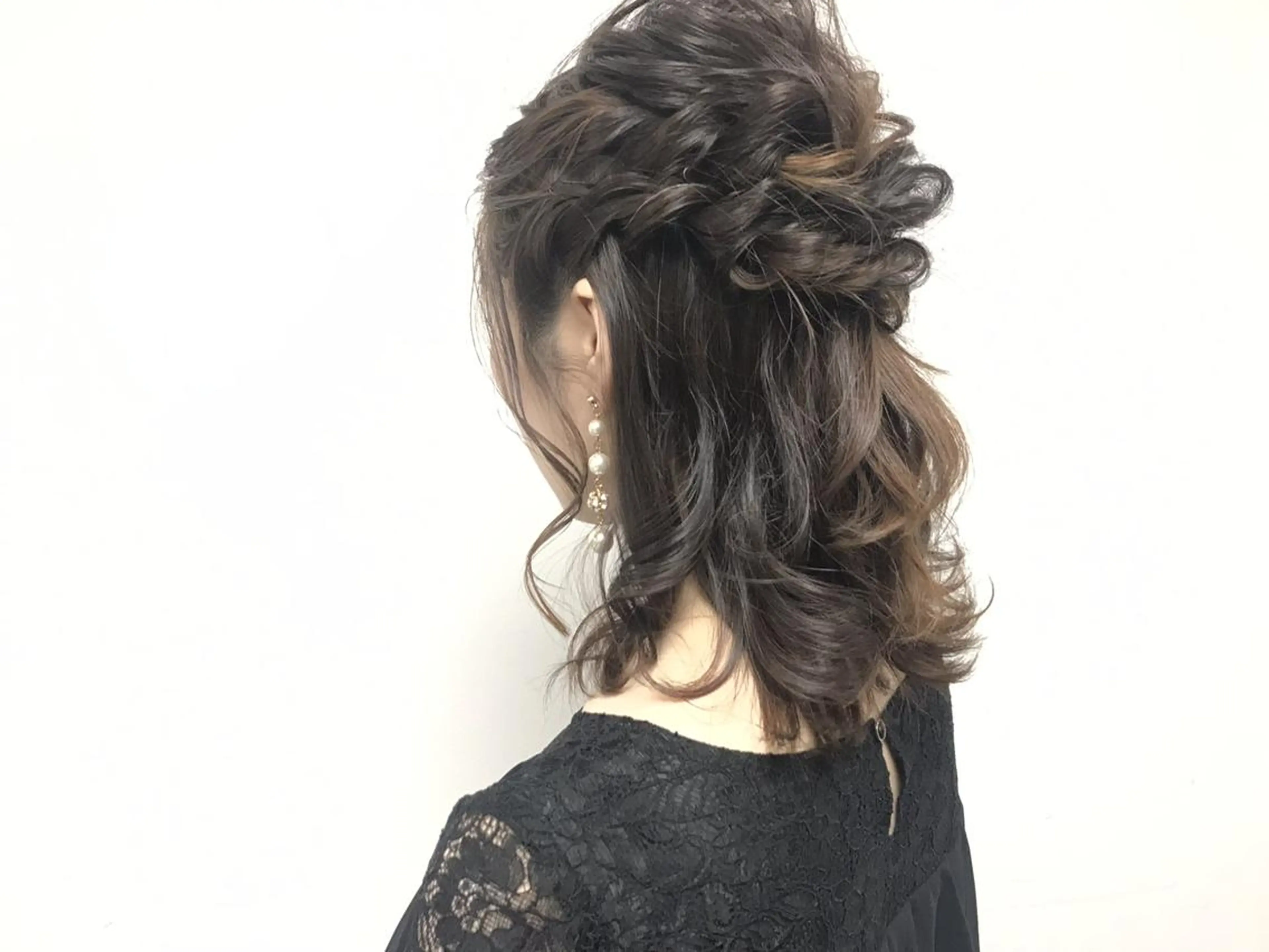 ミディアム ヘアアレンジ ハーフアップ デート カット ヘアカラー トリートメント MAIKO 【中崎・茶屋町】のヘアスタイル