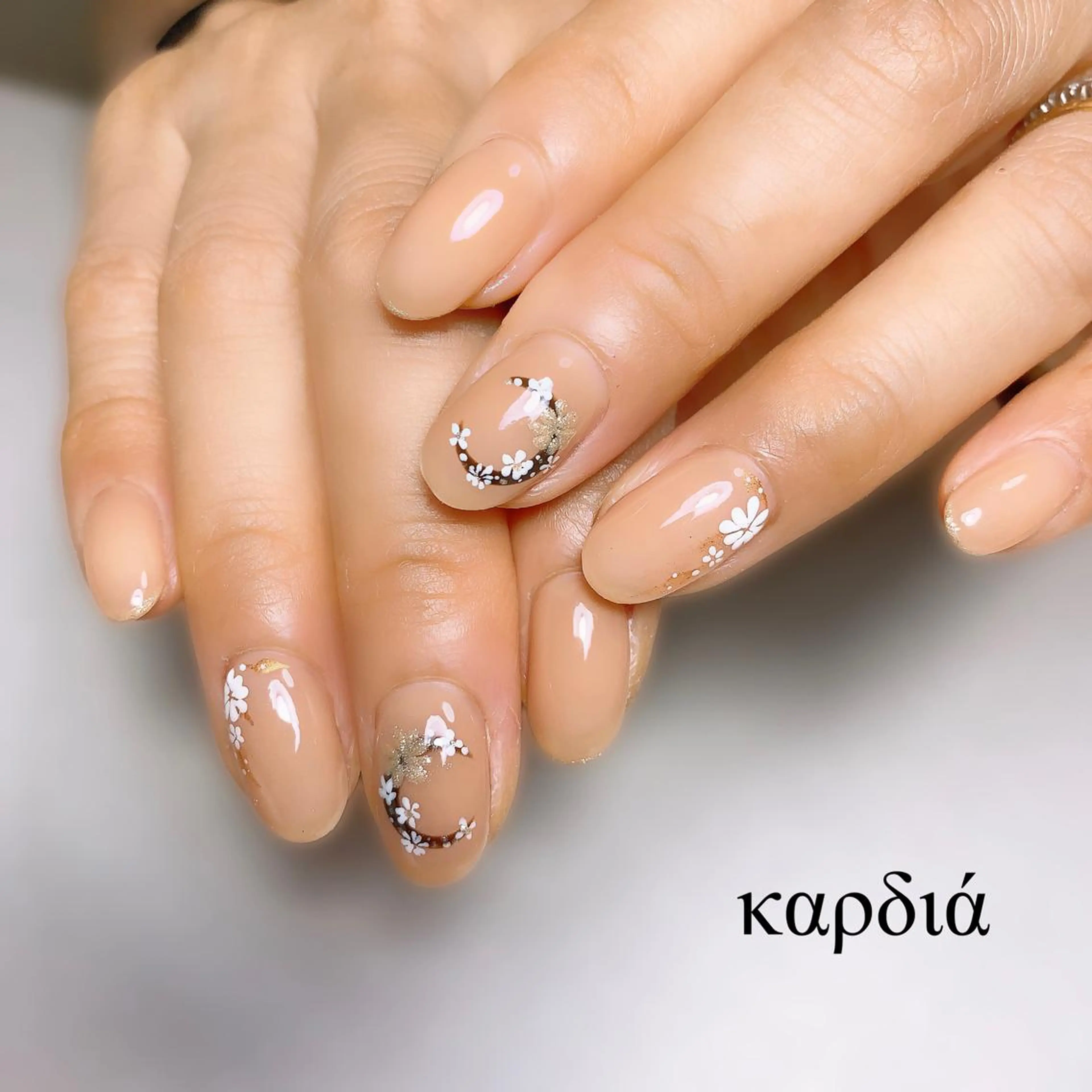 ネイル ハンドネイル καρδιά -ｶﾙﾃﾞｨｱ-のネイルデザイン