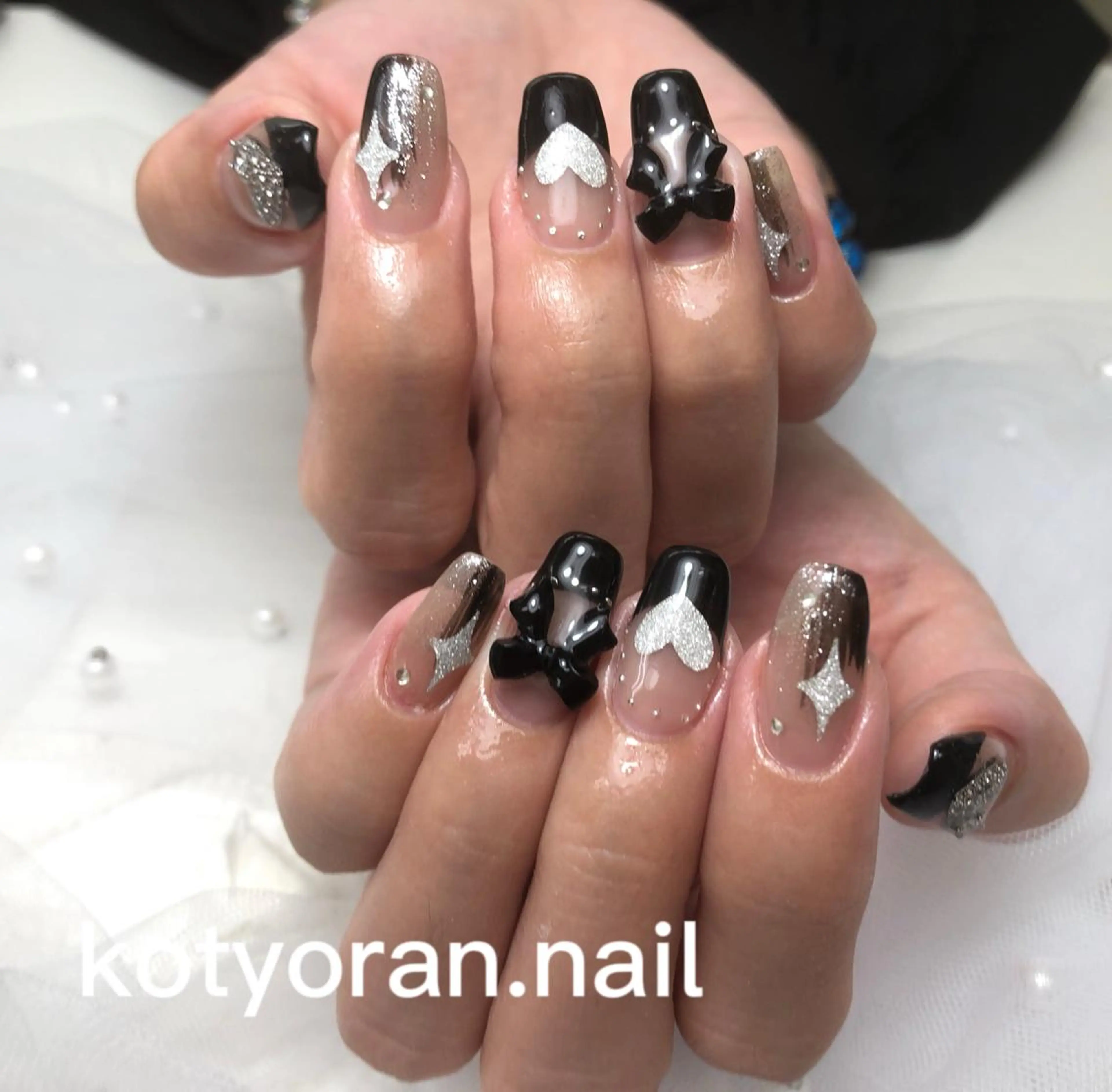 ネイル モナ& ミユのネイルデザイン