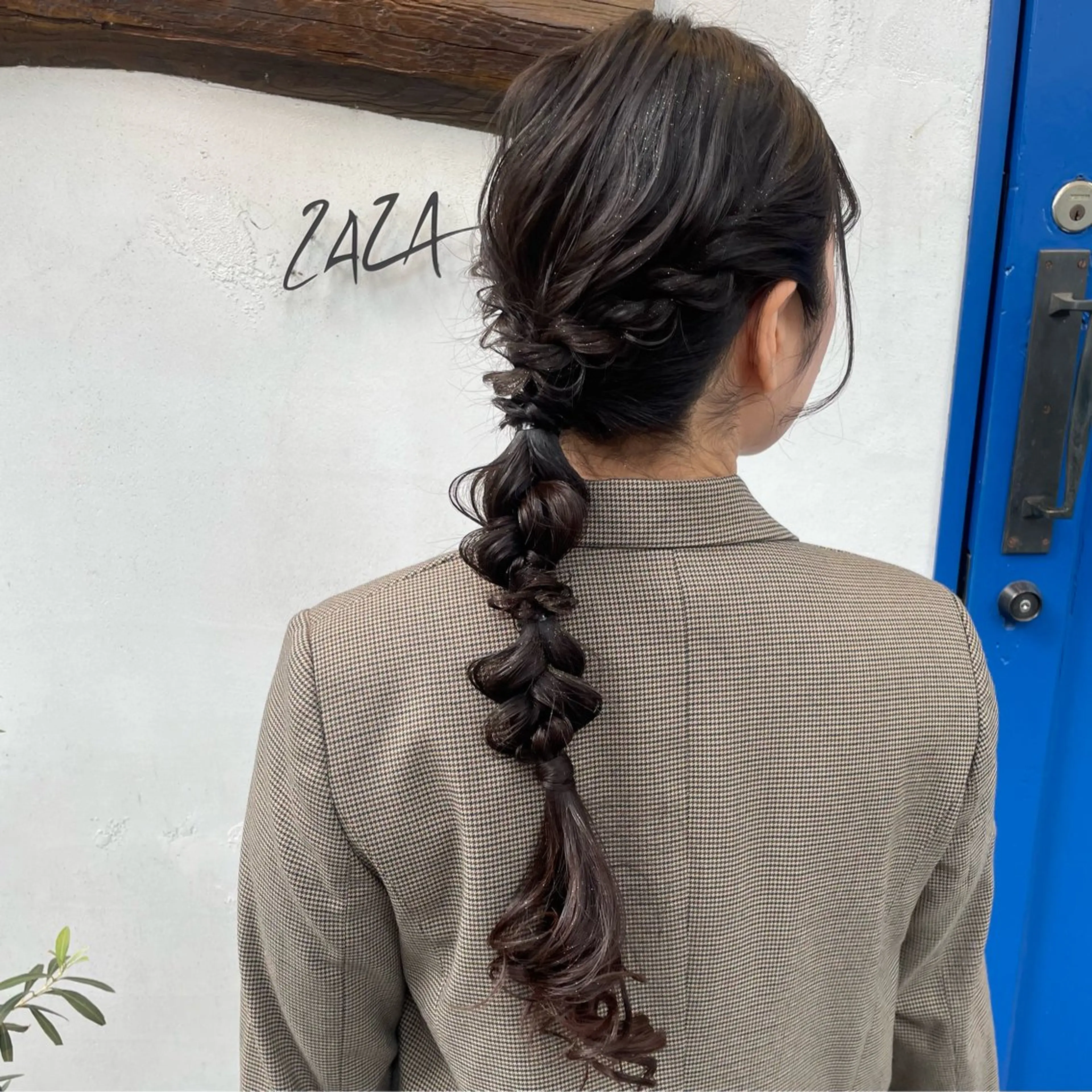 ロング ヘアアレンジ ヘアセット ZAZA Wakaのヘアスタイル