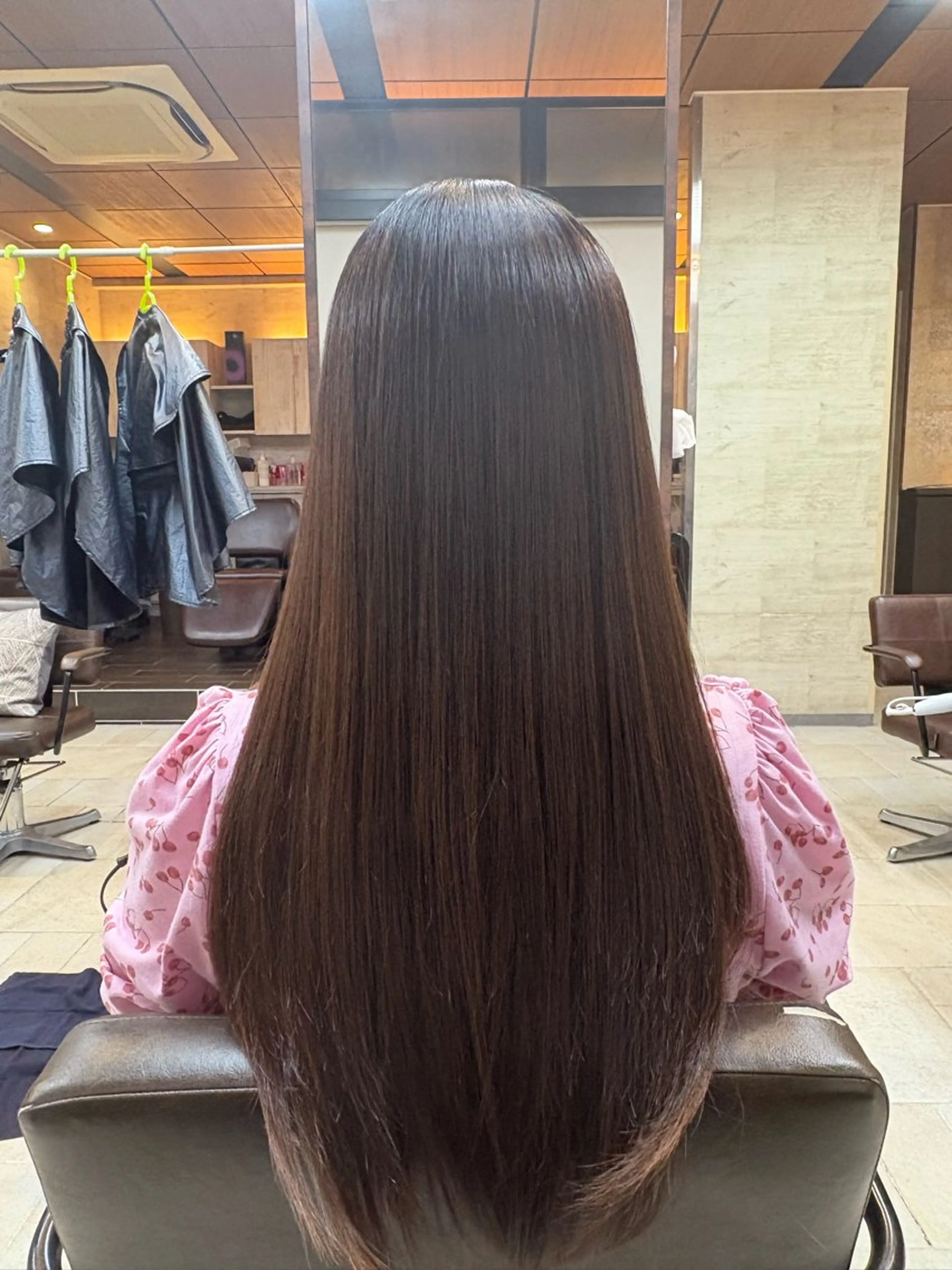 ロング 縮毛矯正 美容室attraitアトレ辻堂店所属・荒沢 瑛🦮のヘアスタイル