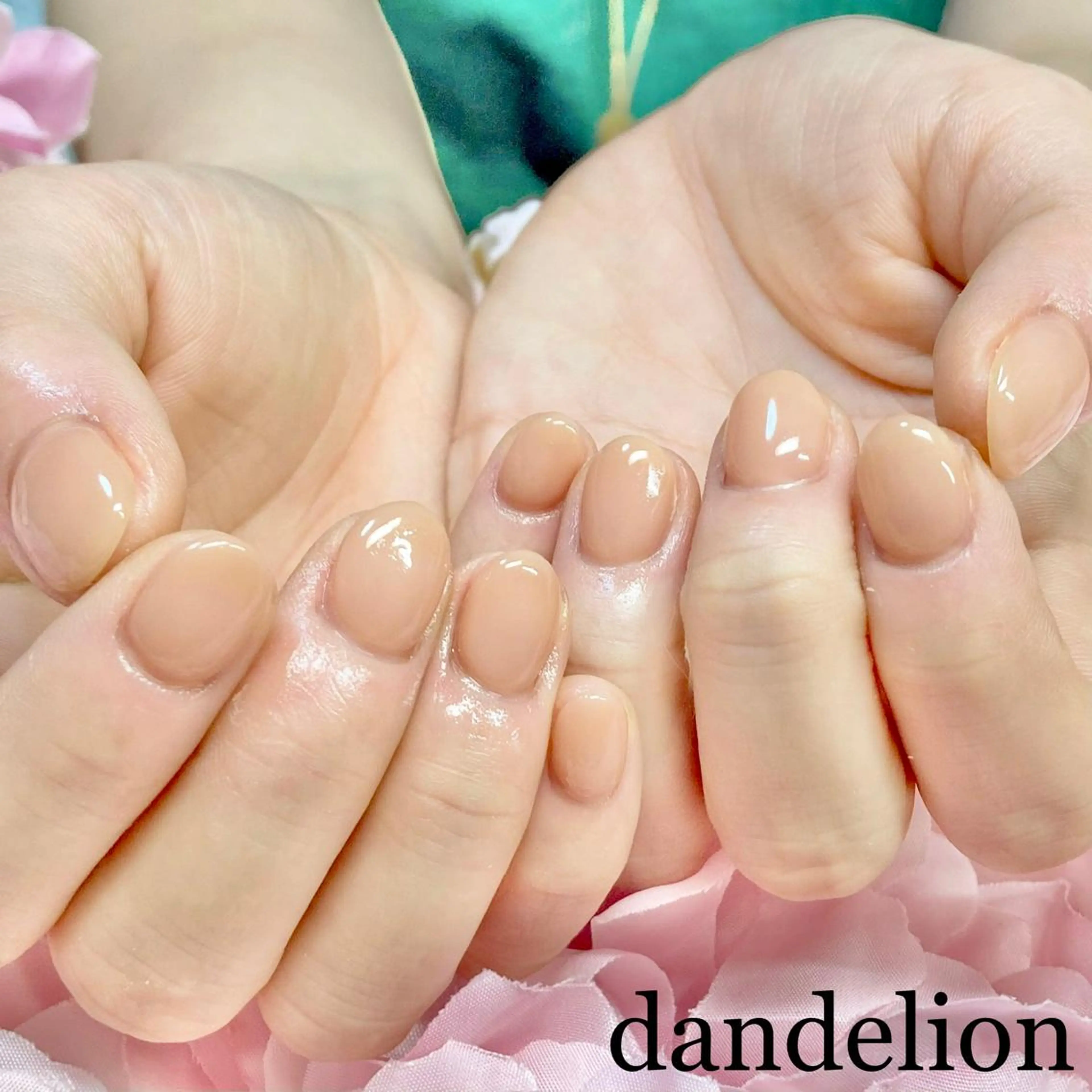 ネイル ハンドネイル ハンドケア dandelion ダンデライオンのネイルデザイン