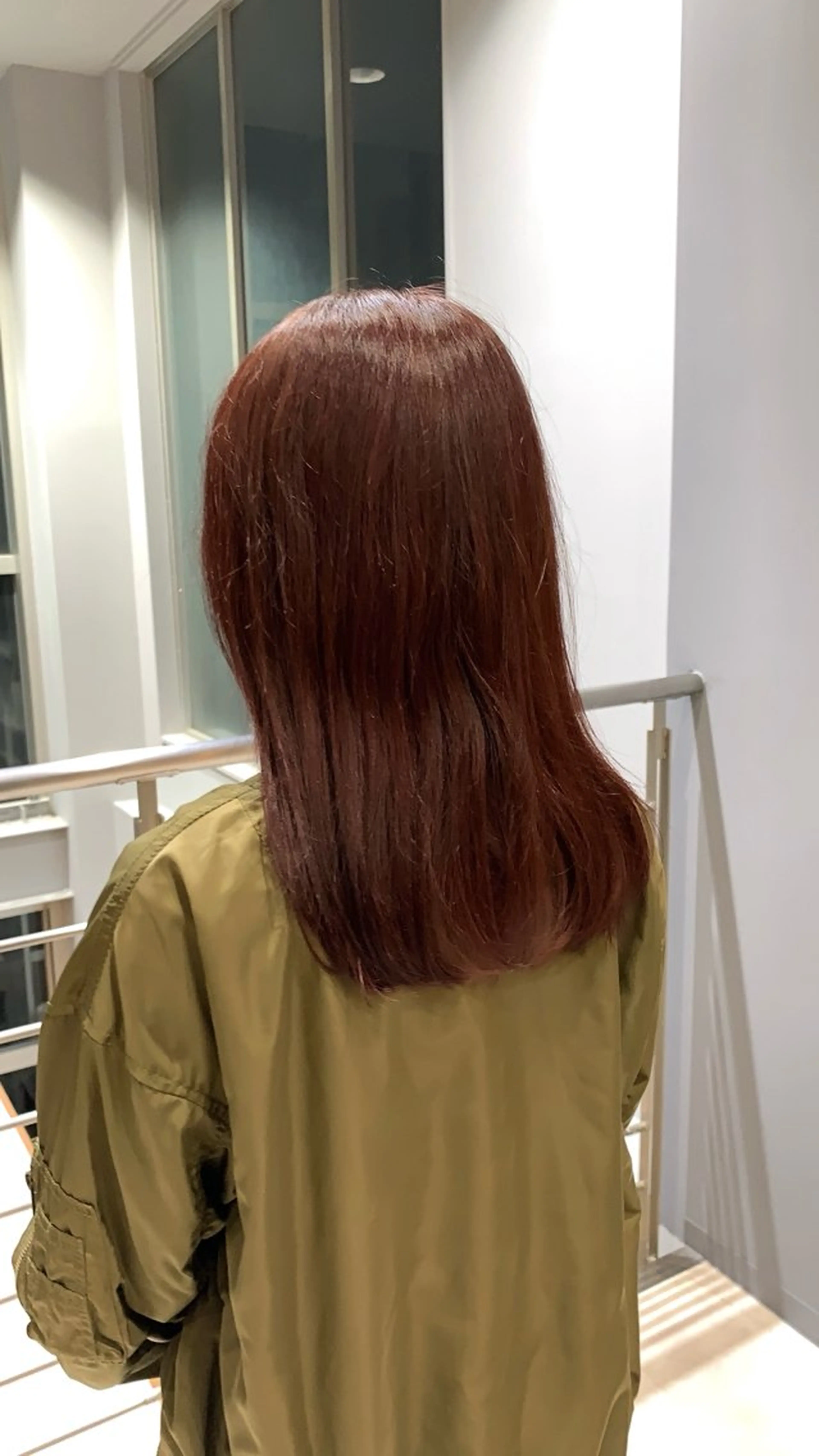 ロング カラー ピンクカラー エマ・ピボット所属・西川 和のヘアスタイル