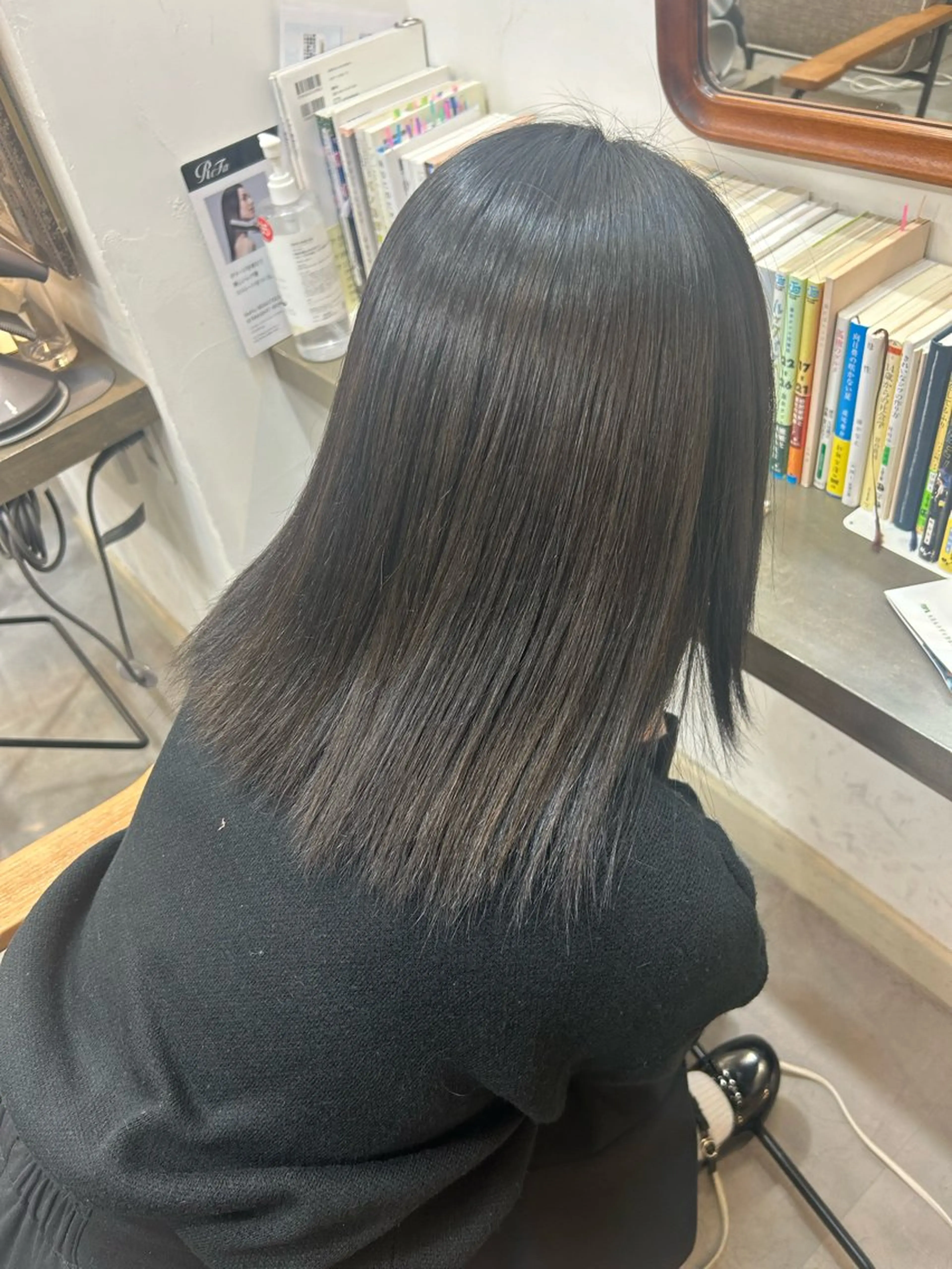 セミロング ヘアアレンジ 🌱メンズカット募集 中🌱ナノコのヘアスタイル