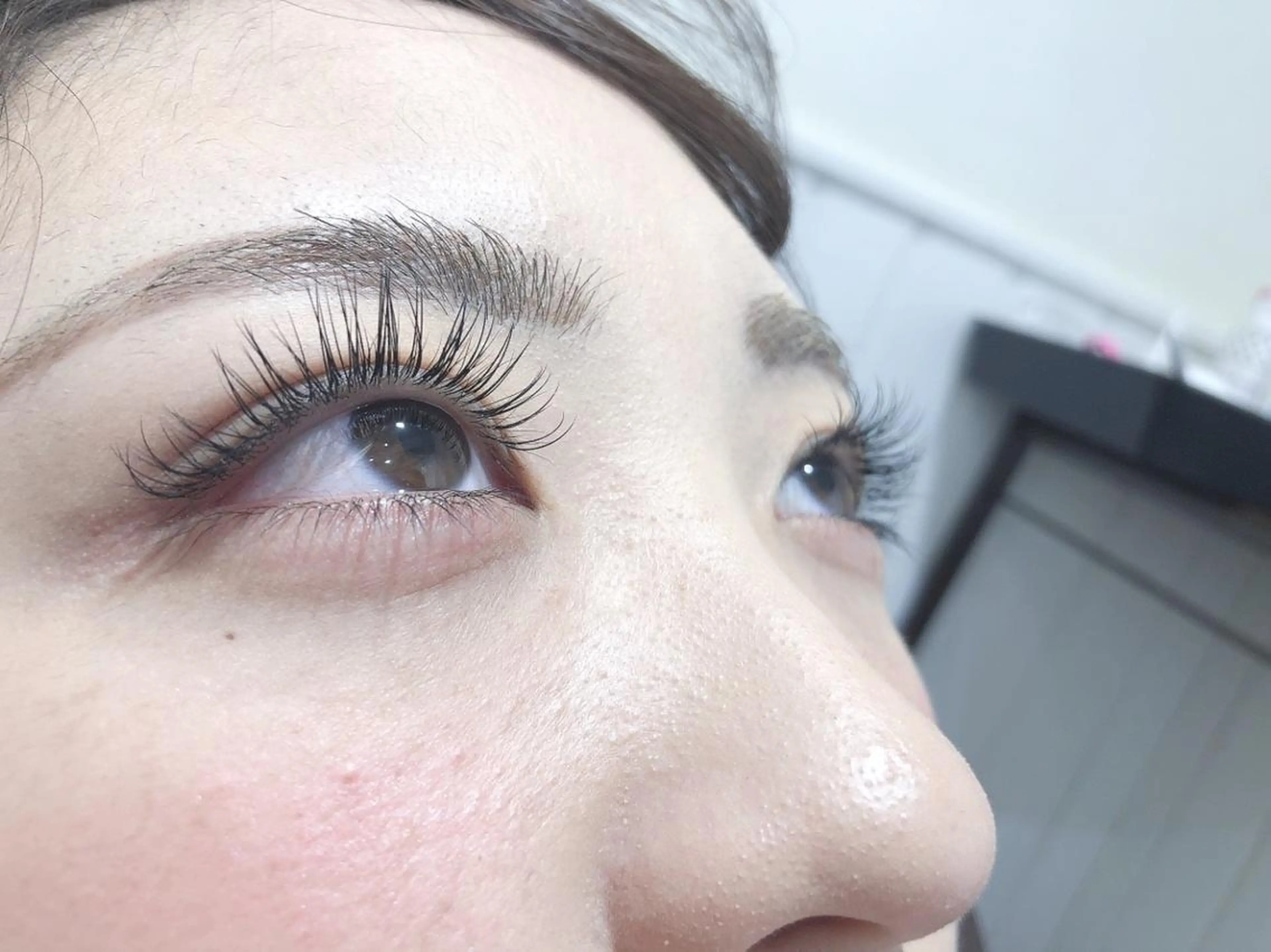 マツエク・マツパ 🤎ベージュカラー 🐶メンズパーマのヘアスタイル