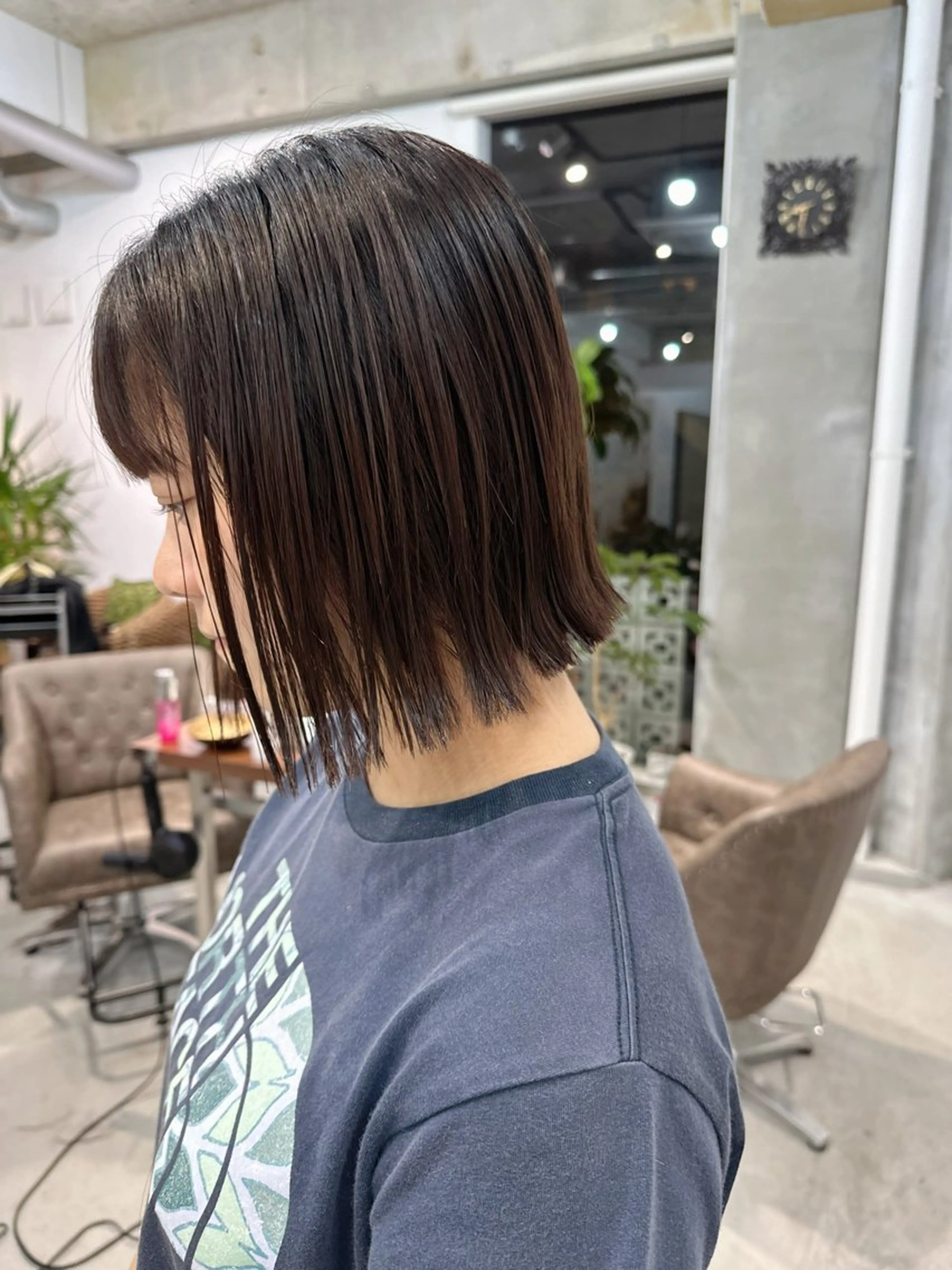 ミディアム カラー 切りっぱなしボブ ボブ カイリ /レイヤーカットのヘアスタイル