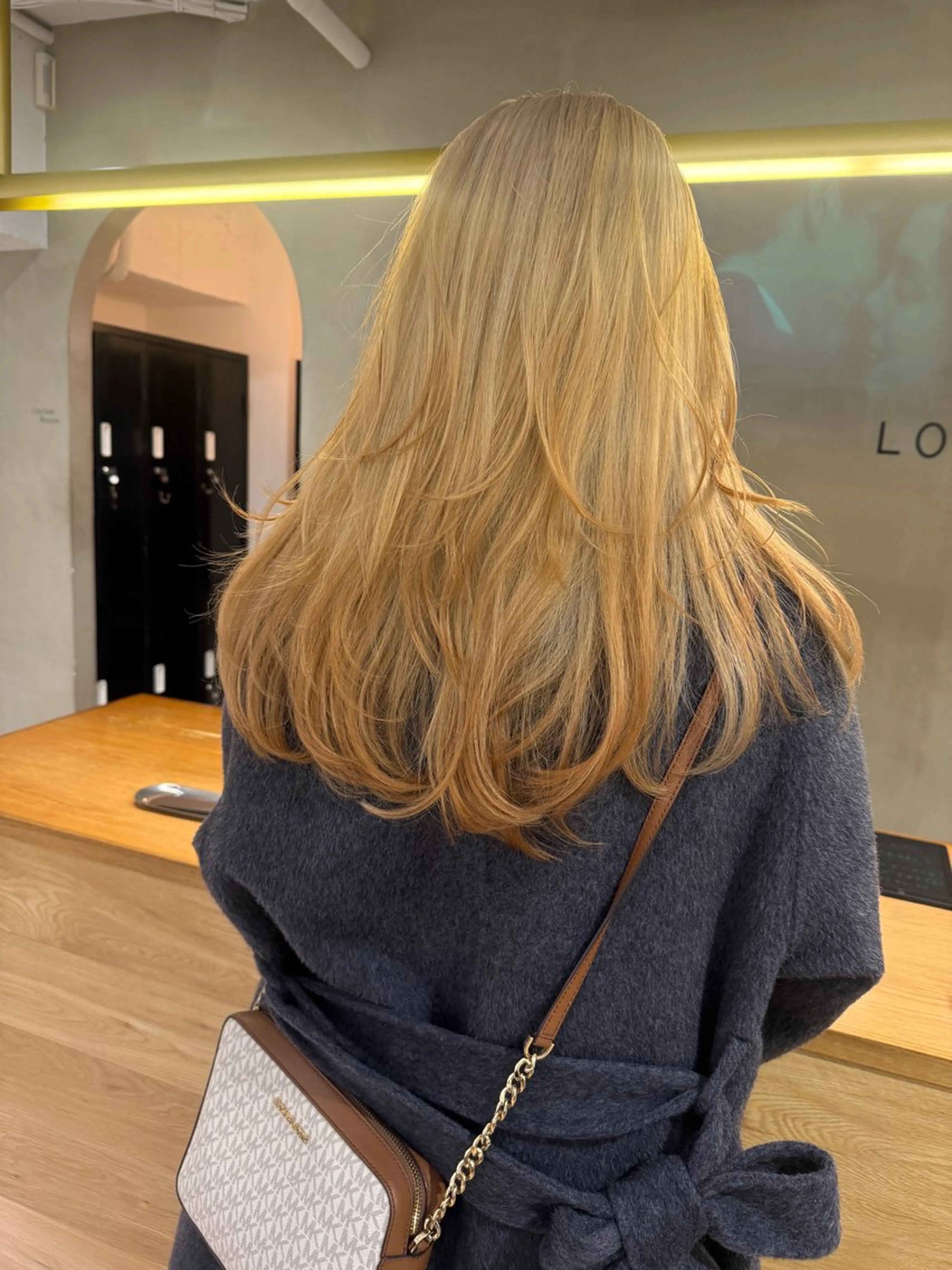 ロング 🤍LOREN エリコ🌈のヘアスタイル