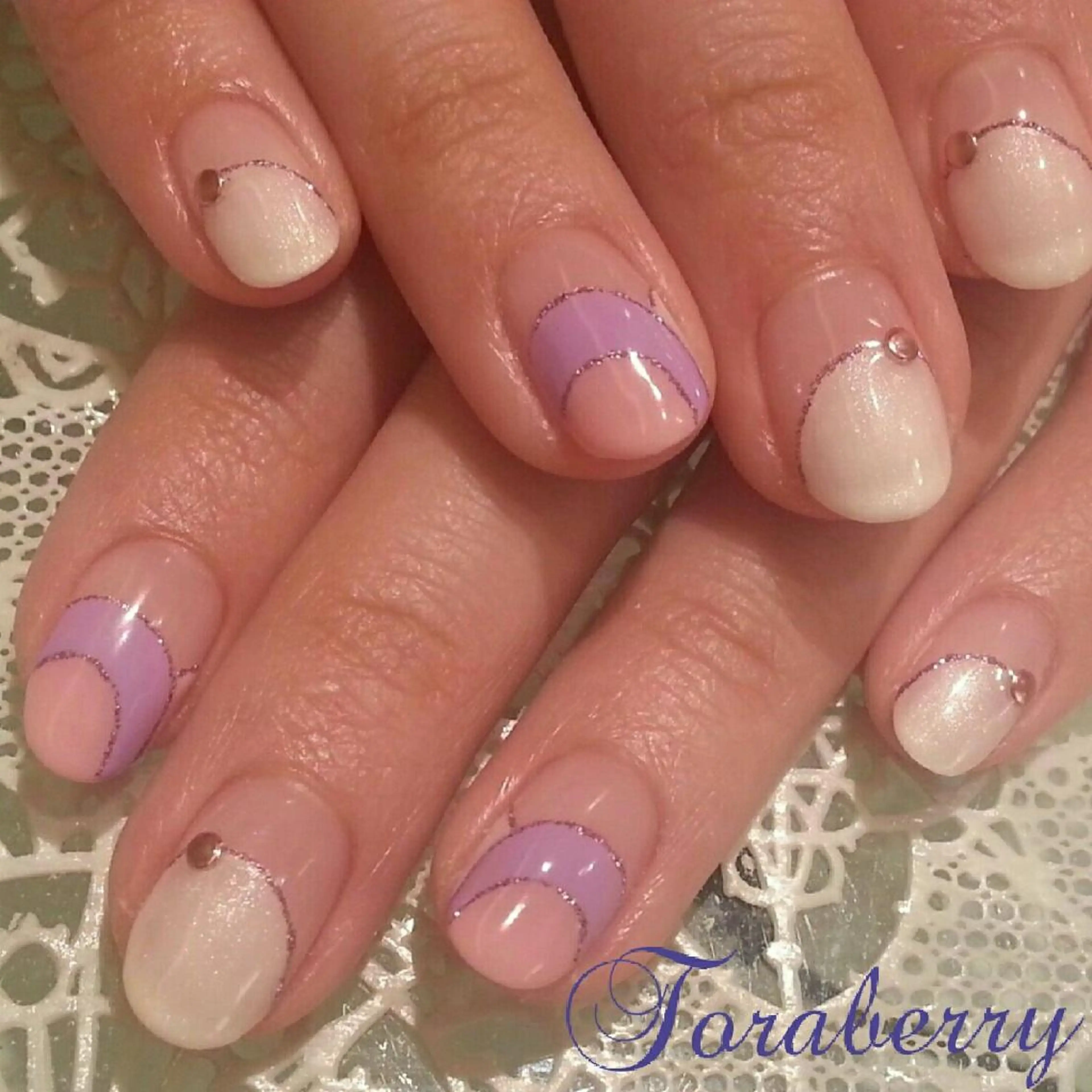 ネイル フレンチネイル ネイリスト なつみのネイルデザイン