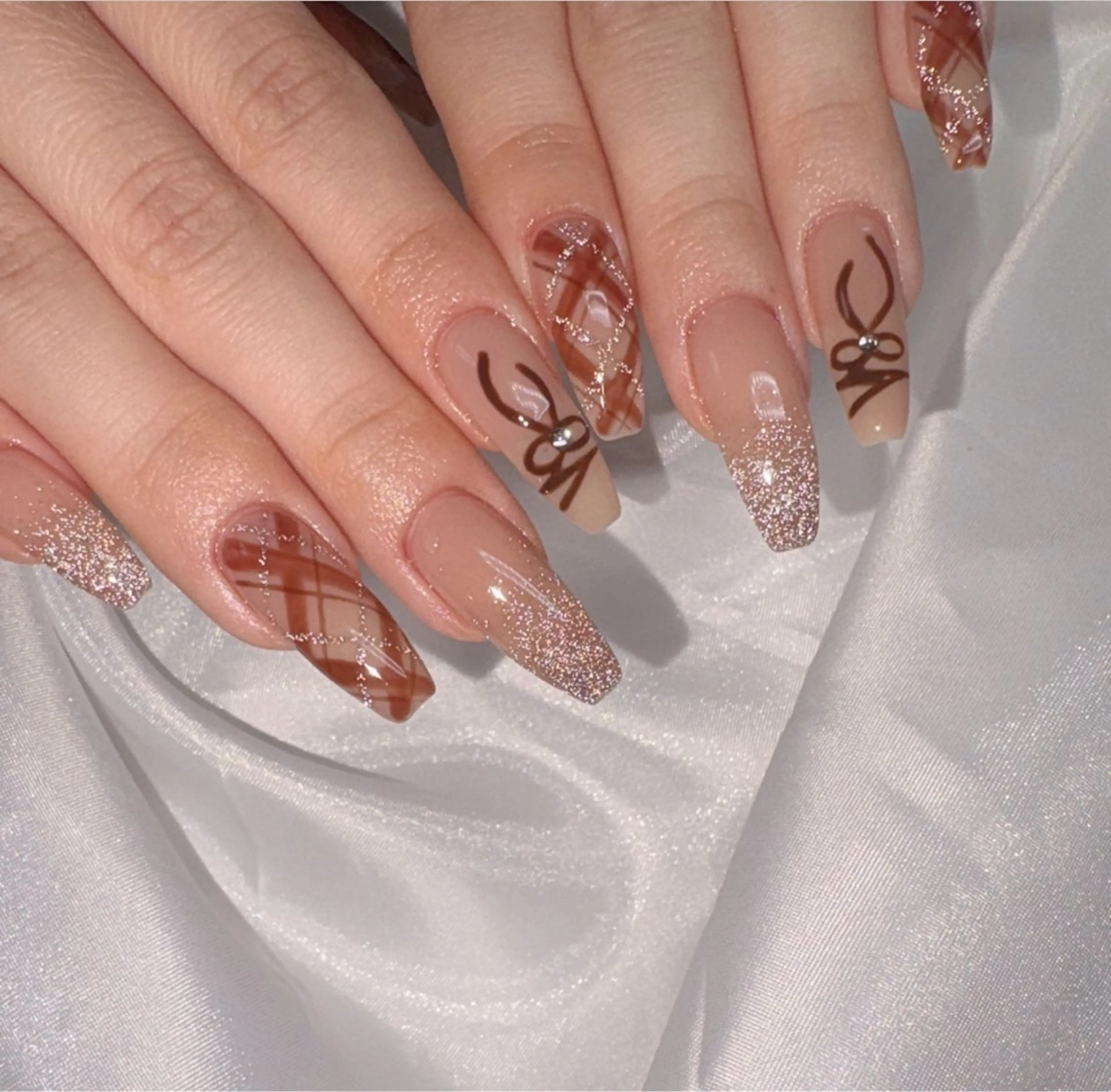 ネイル HIN NAILのネイルデザイン