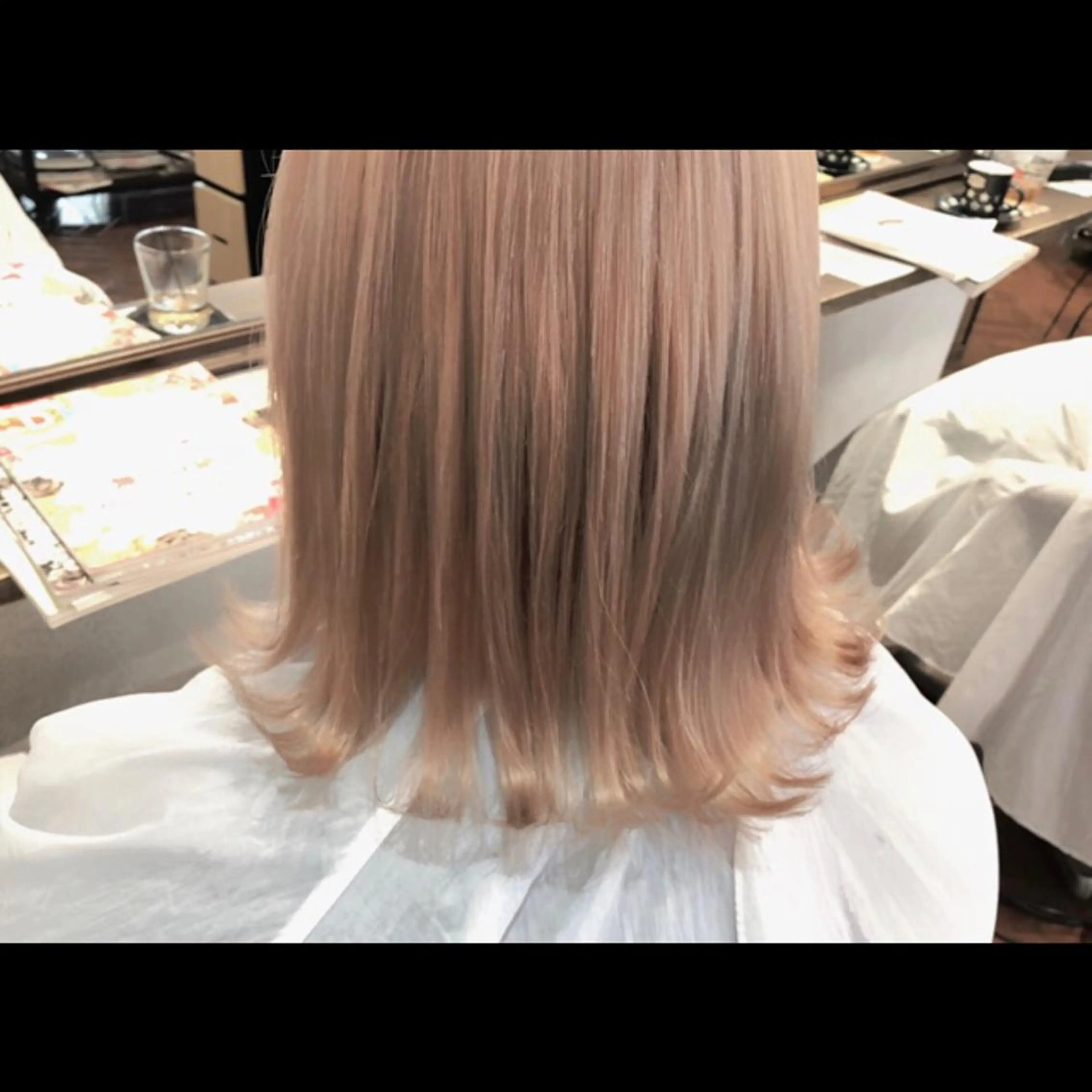 ミディアム カラー パーマ ヘアアレンジ メンズ ベージュカラー ホワイトベージュ moku所属・【mokuオーナー】 ちはるのヘアスタイル