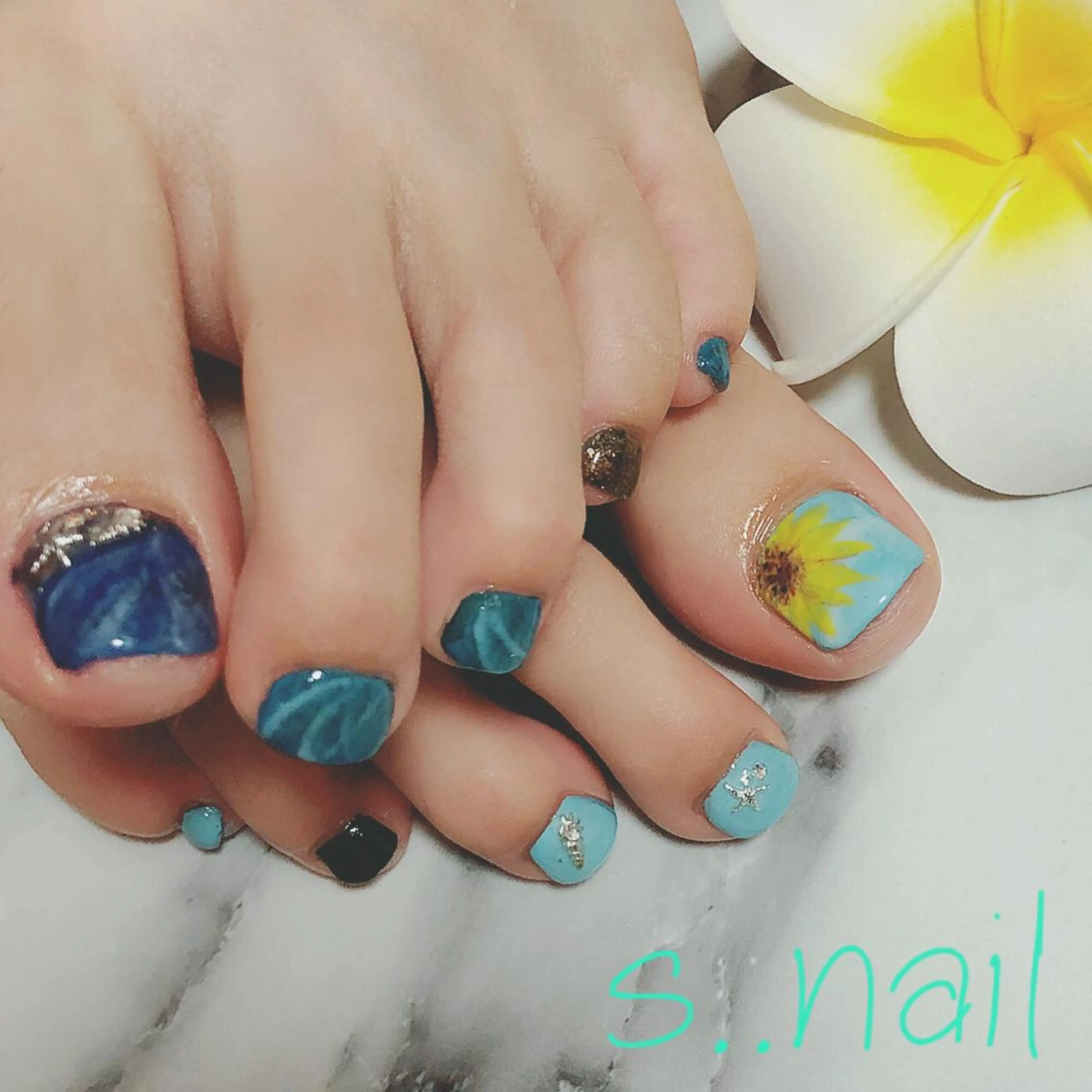 ネイル アートネイル ハンドネイル フットネイル s..nail / MORITAのネイルデザイン