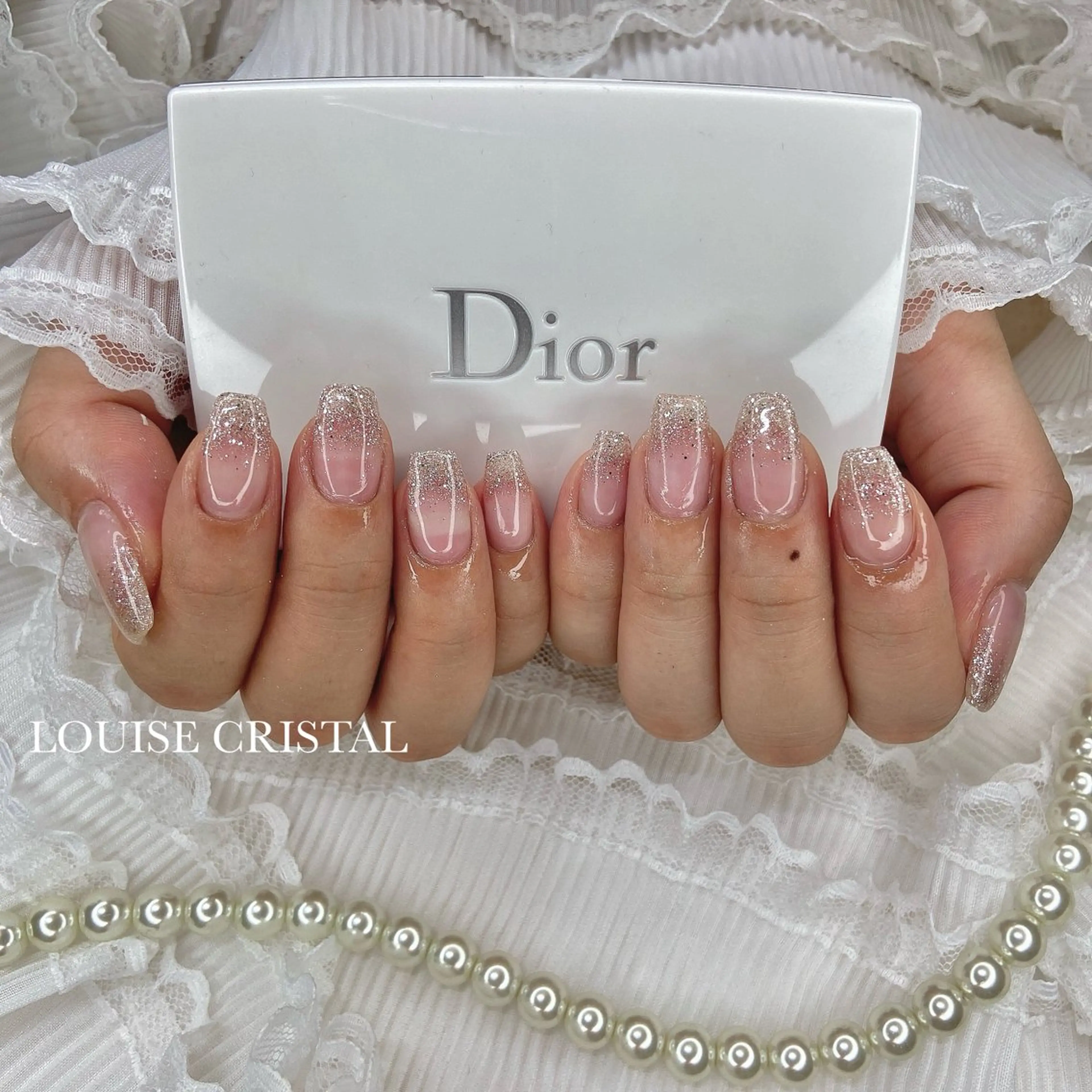 ネイル ラメ(グリッター) ラメグラデーション ハンドネイル LOUISE CRYSTALのネイルデザイン