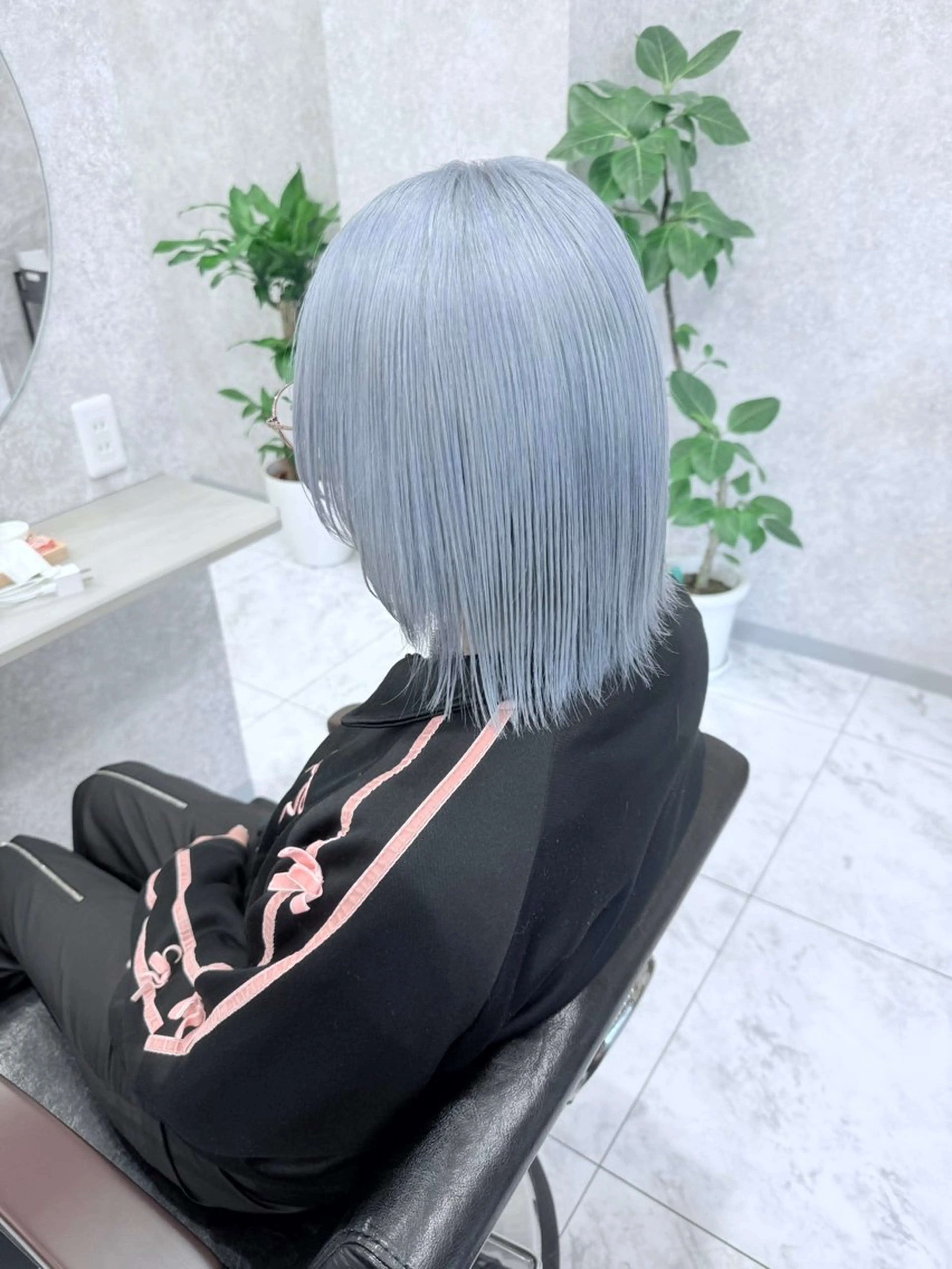 ショート カラー ブリーチ ケアブリーチ デザインカラー ダブルカラー ハイトーンカラー ヘアカラー 🌈派手髪ハイトーン 🌈鈴木亮太🌈のヘアスタイル