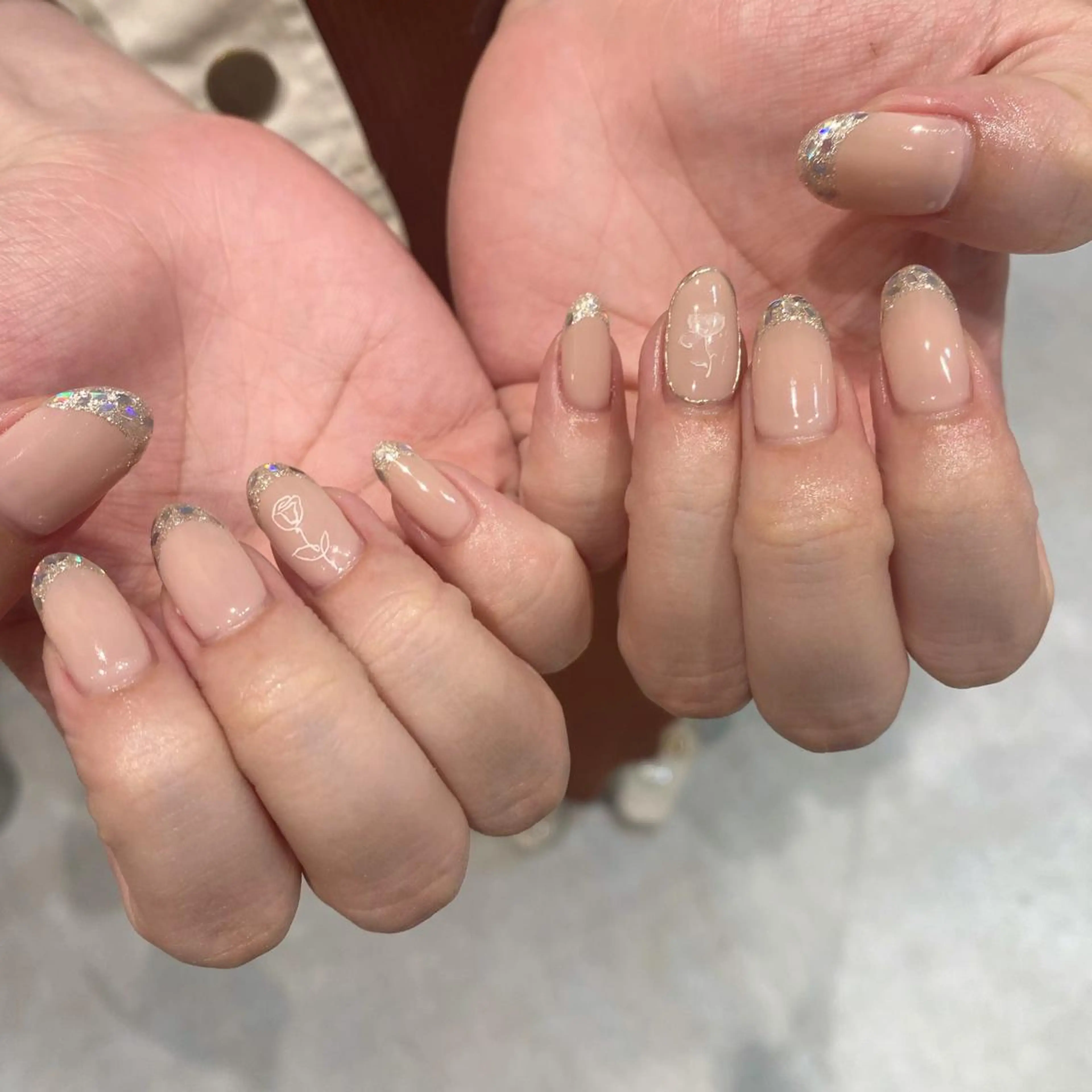 ネイル アートネイル フラワーネイル フレンチネイル ガラスフレンチ mimin. by felimo所属・mimin. by felimoのネイルデザイン