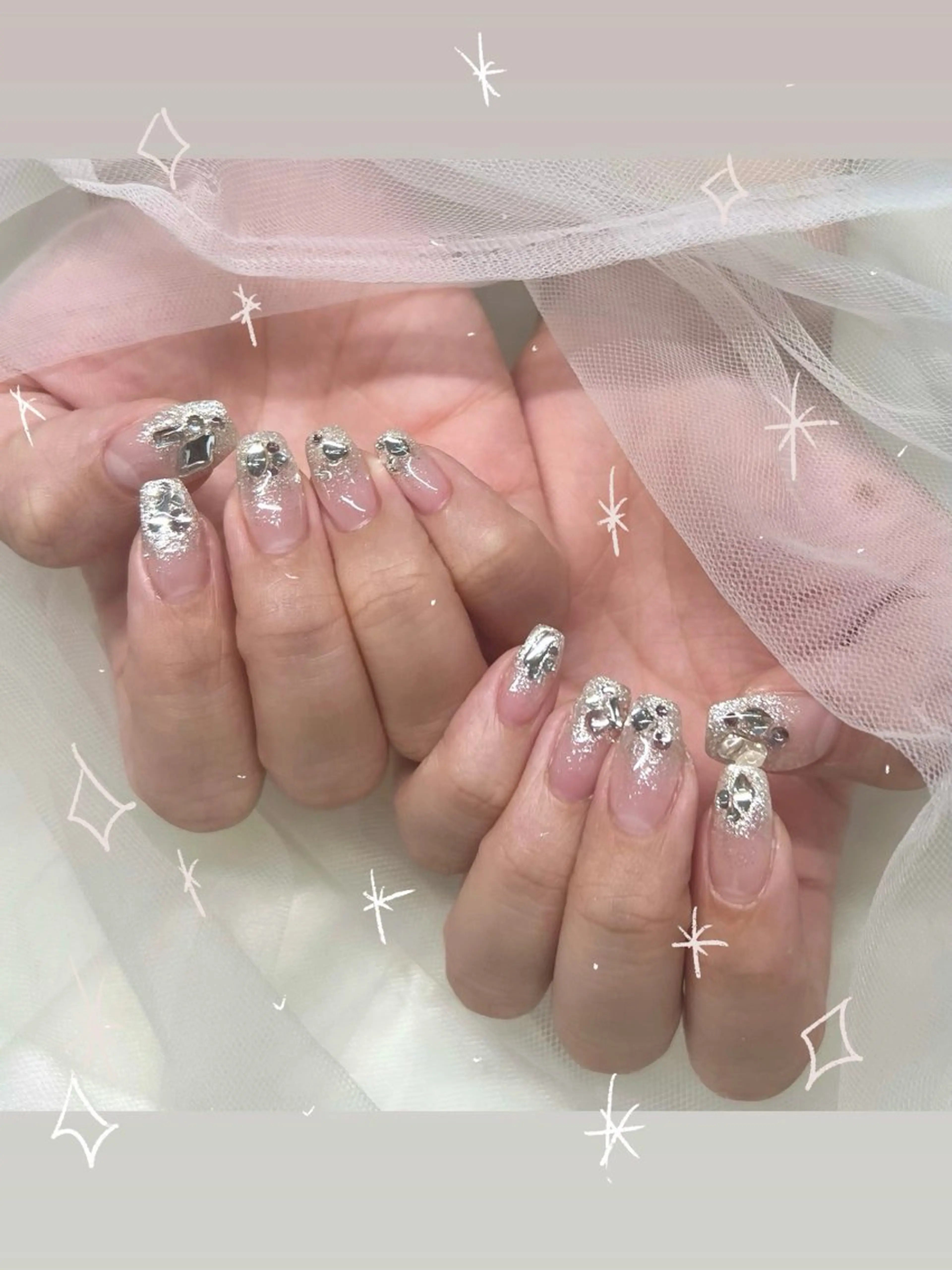 ネイル グラデーション ラメ(グリッター) ラメグラデーション ストーンネイル ハンドネイル joieang京橋店 SHURIのネイルデザイン