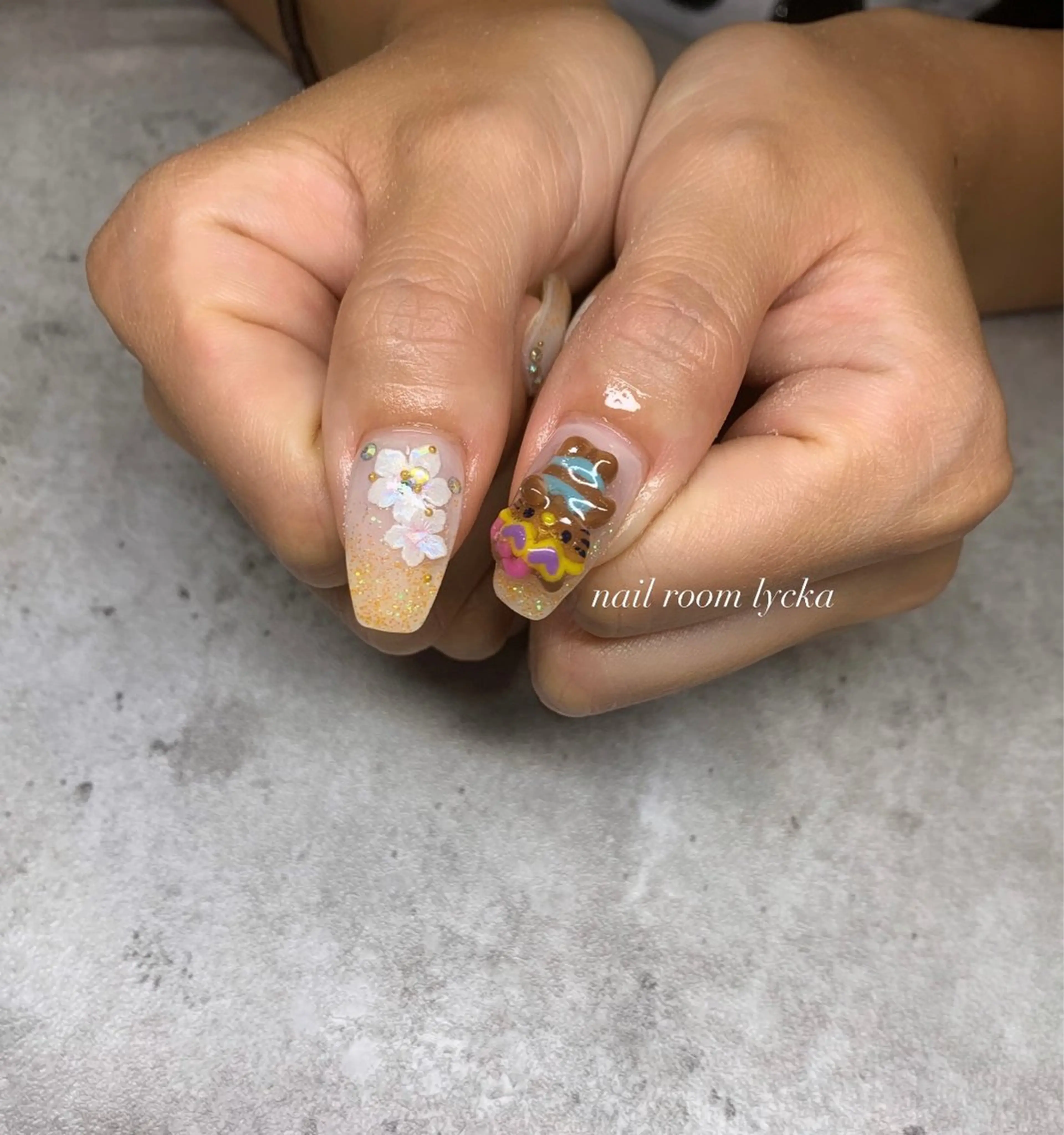 ネイル ﾈｲﾙﾙｰﾑﾘｯｶ 𝐦𝐚𝐲𝐮のネイルデザイン