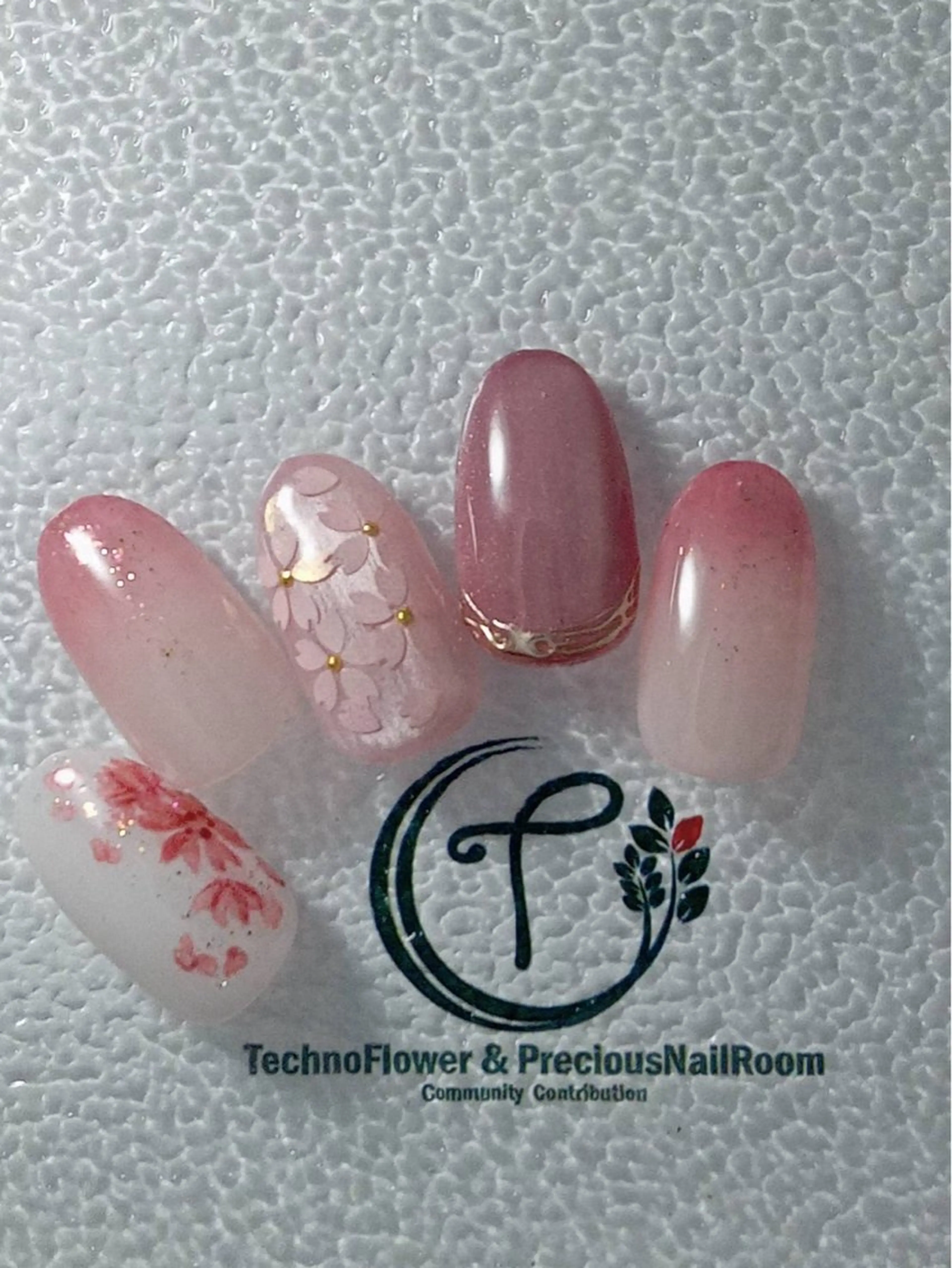 ネイル フラワーネイル precious nail room所属・precious nail  roomのネイルデザイン