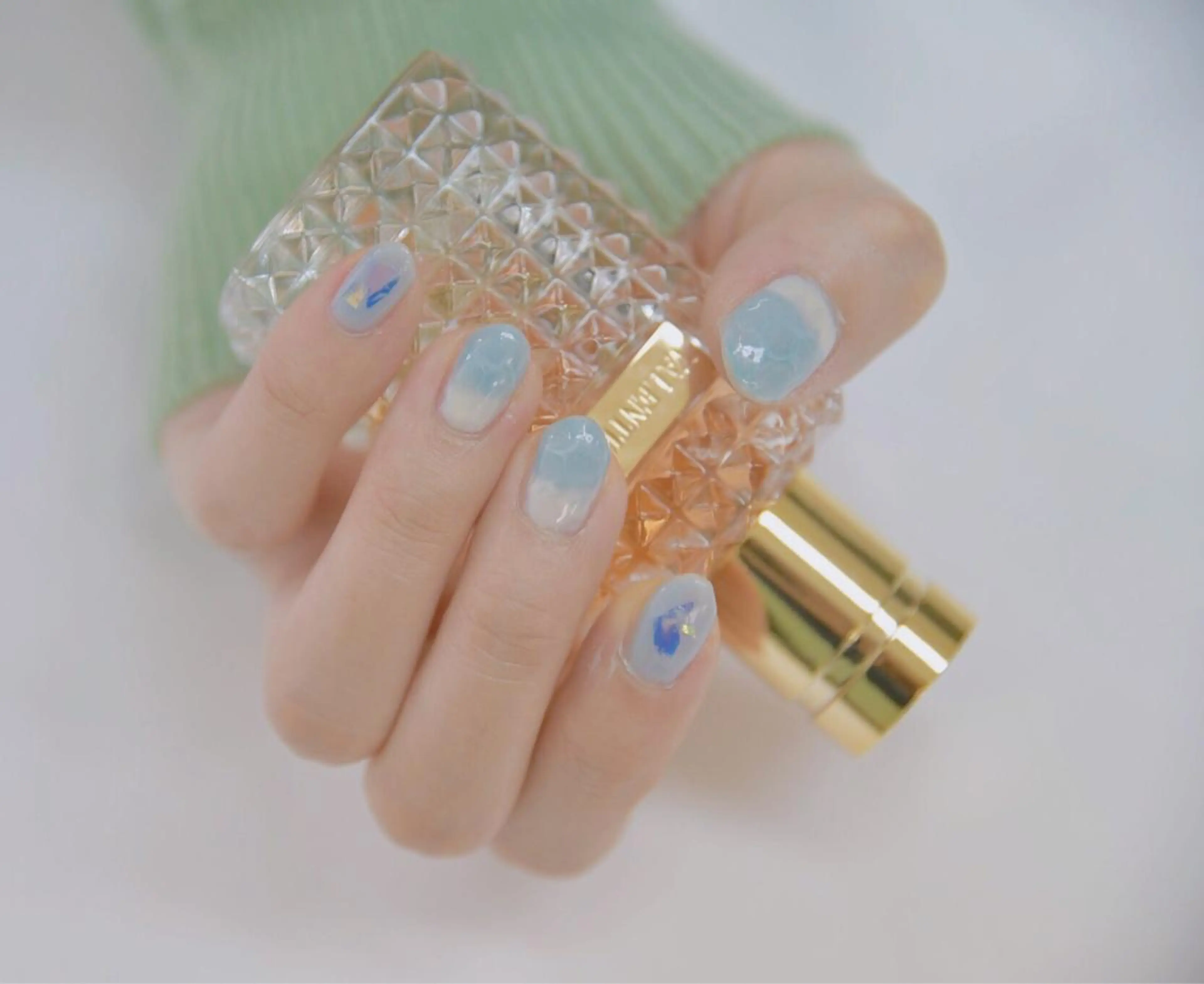 ネイル 東京セルフネイルサロン所属・M MIKIKOのネイルデザイン