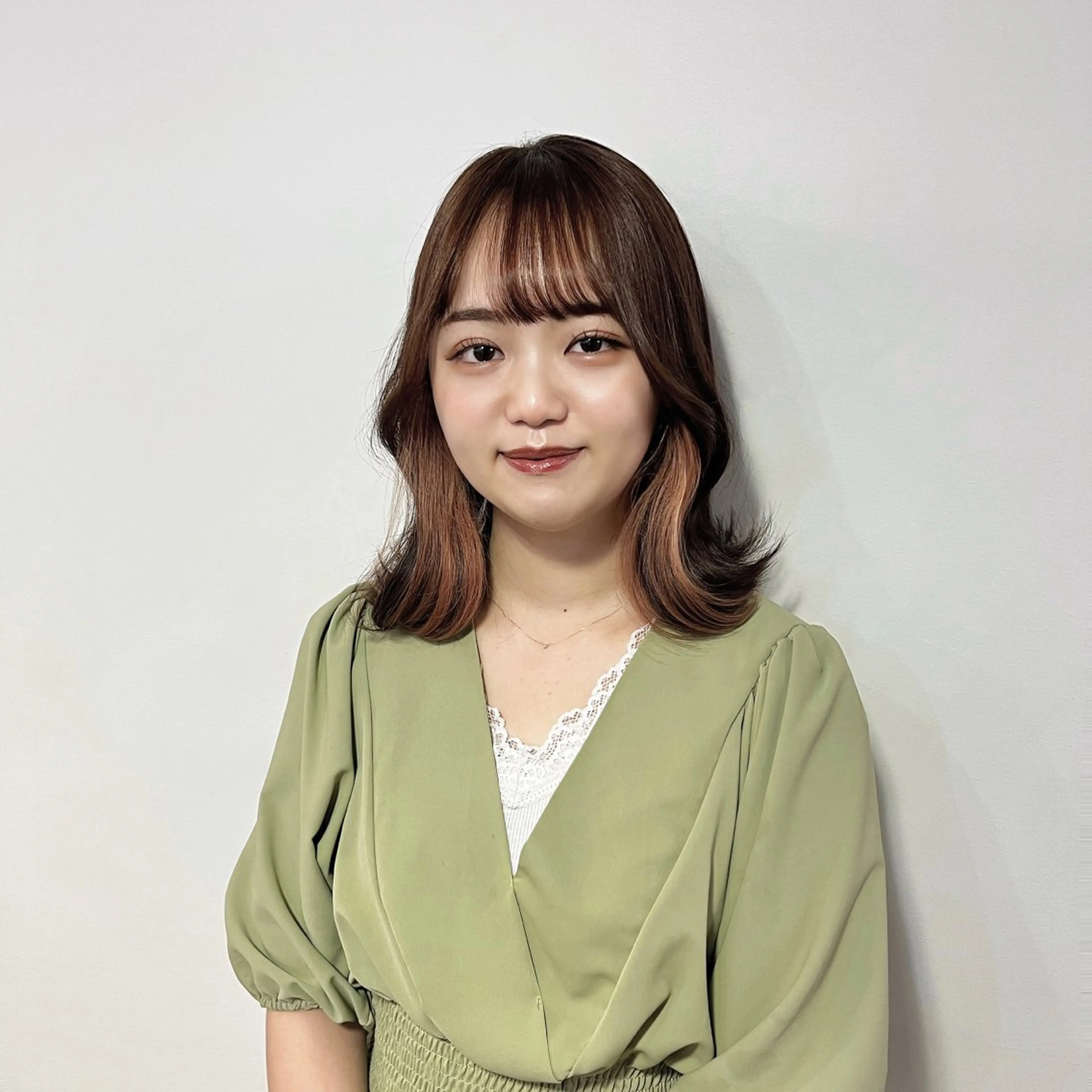 ミディアム カラー オレンジ 髪質改善／縮毛矯正 関根青葉のヘアスタイル