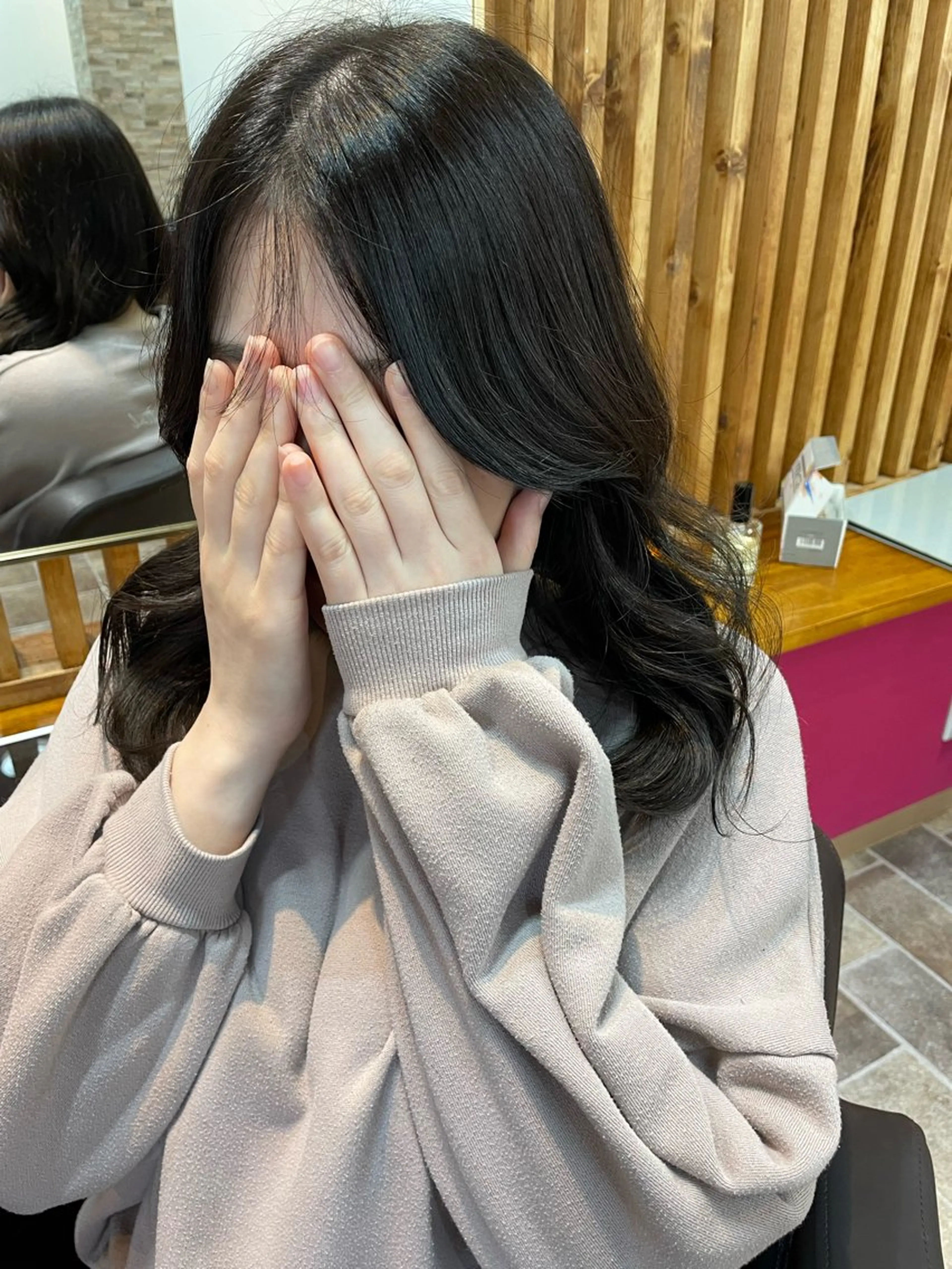 ロング カラー 黒髪 顔周りカット 韓国風ヘア 似合わせカット カット ヘアカラー STAR RIVER所属・YUI/ ブリーチカラー🌷のヘアスタイル